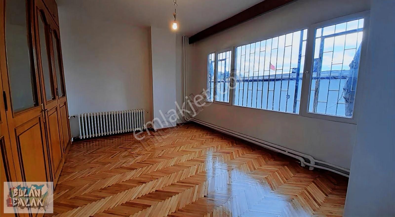 Bulan'dan Ulus Parkına Yakın Ev Ve Ofise Uygun Müstakil Girişli - Görsel 34