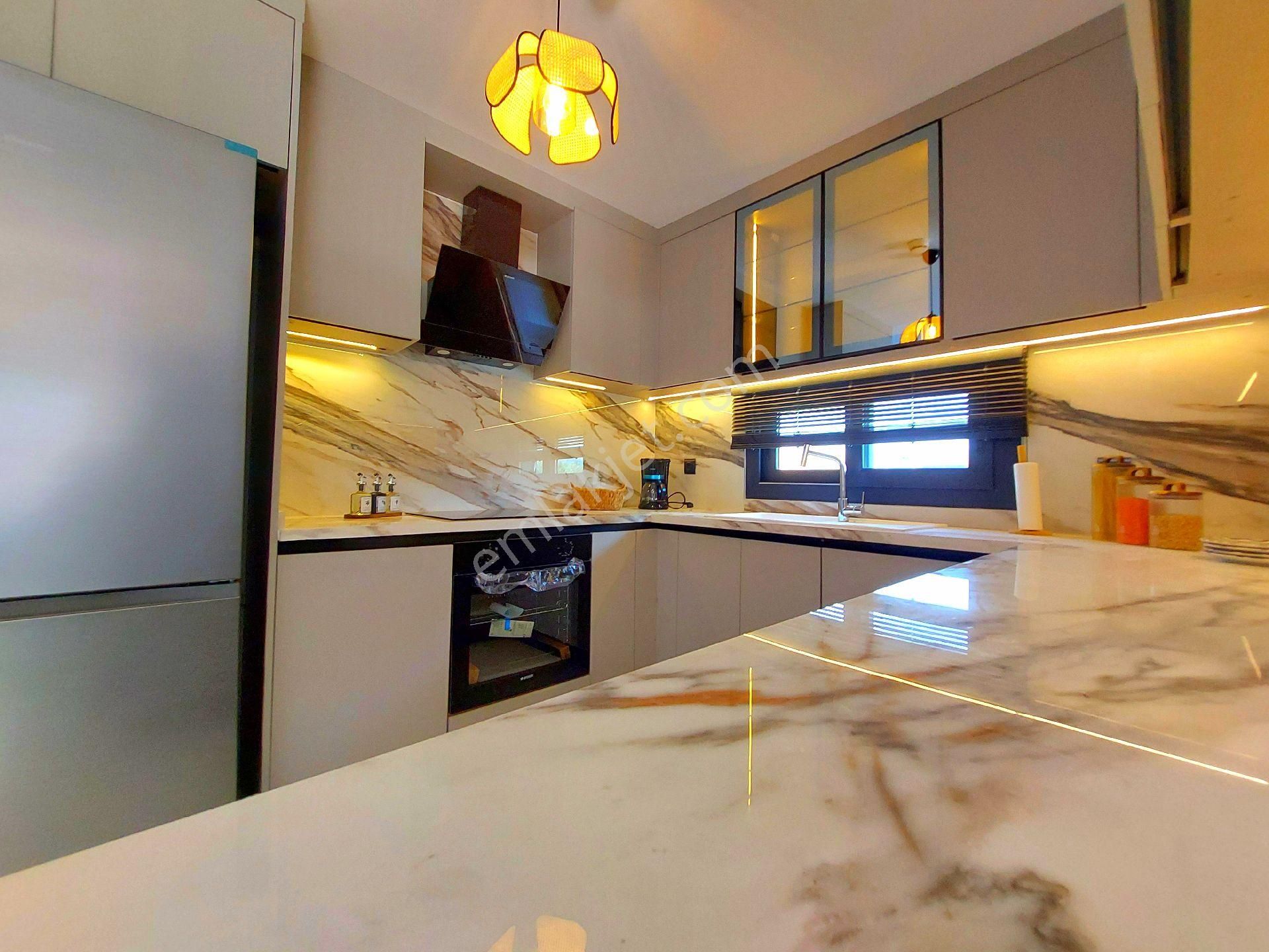 Ata Emlak'tan Plaja Ve Alış-veriş Mağ.yakın Özel Havuzlu Tek Müstakil Bahçeli Sıfır Villa - Görsel 21