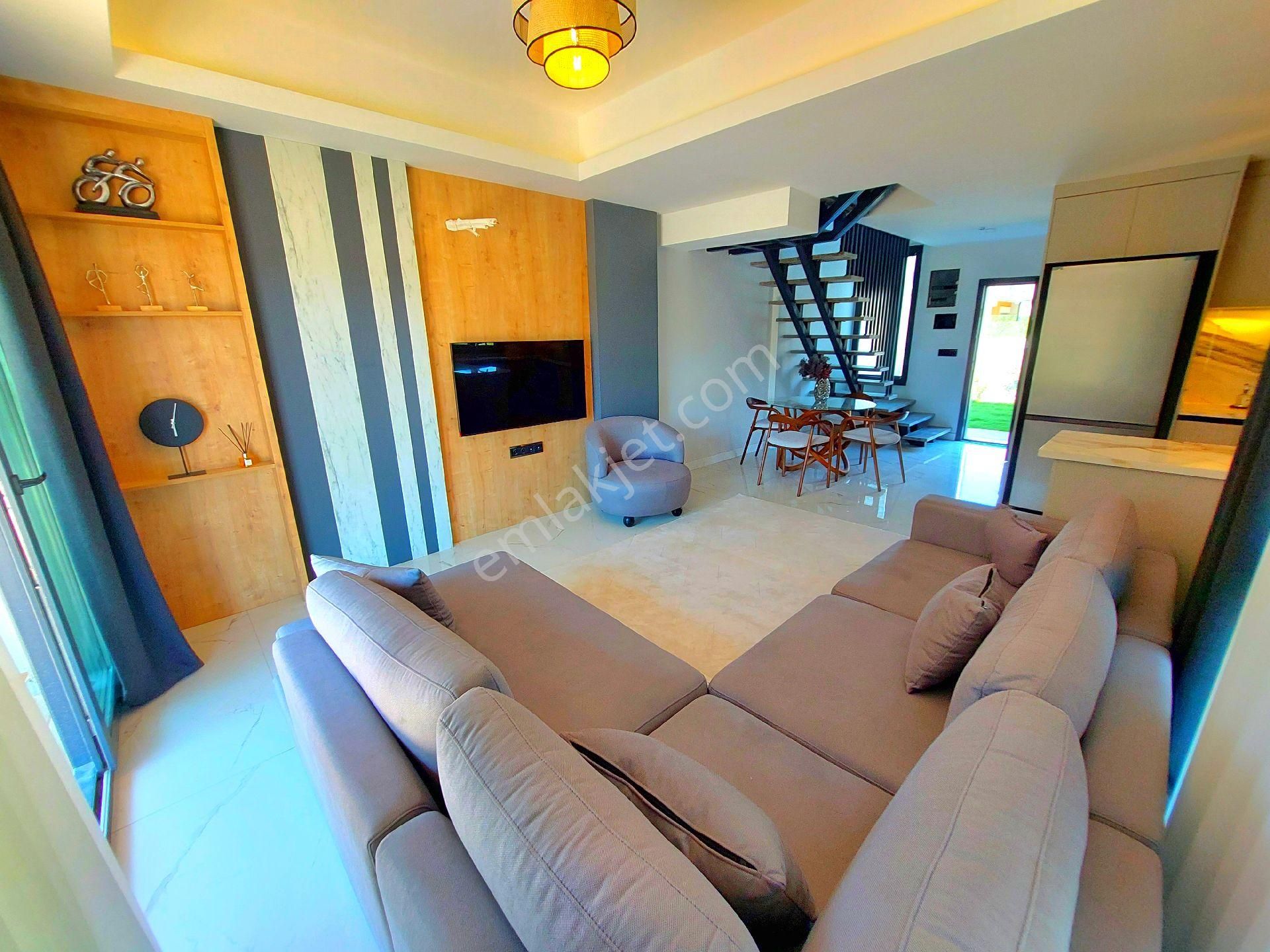 Ata Emlak'tan Plaja Ve Alış-veriş Mağ.yakın Özel Havuzlu Tek Müstakil Bahçeli Sıfır Villa - Görsel 30