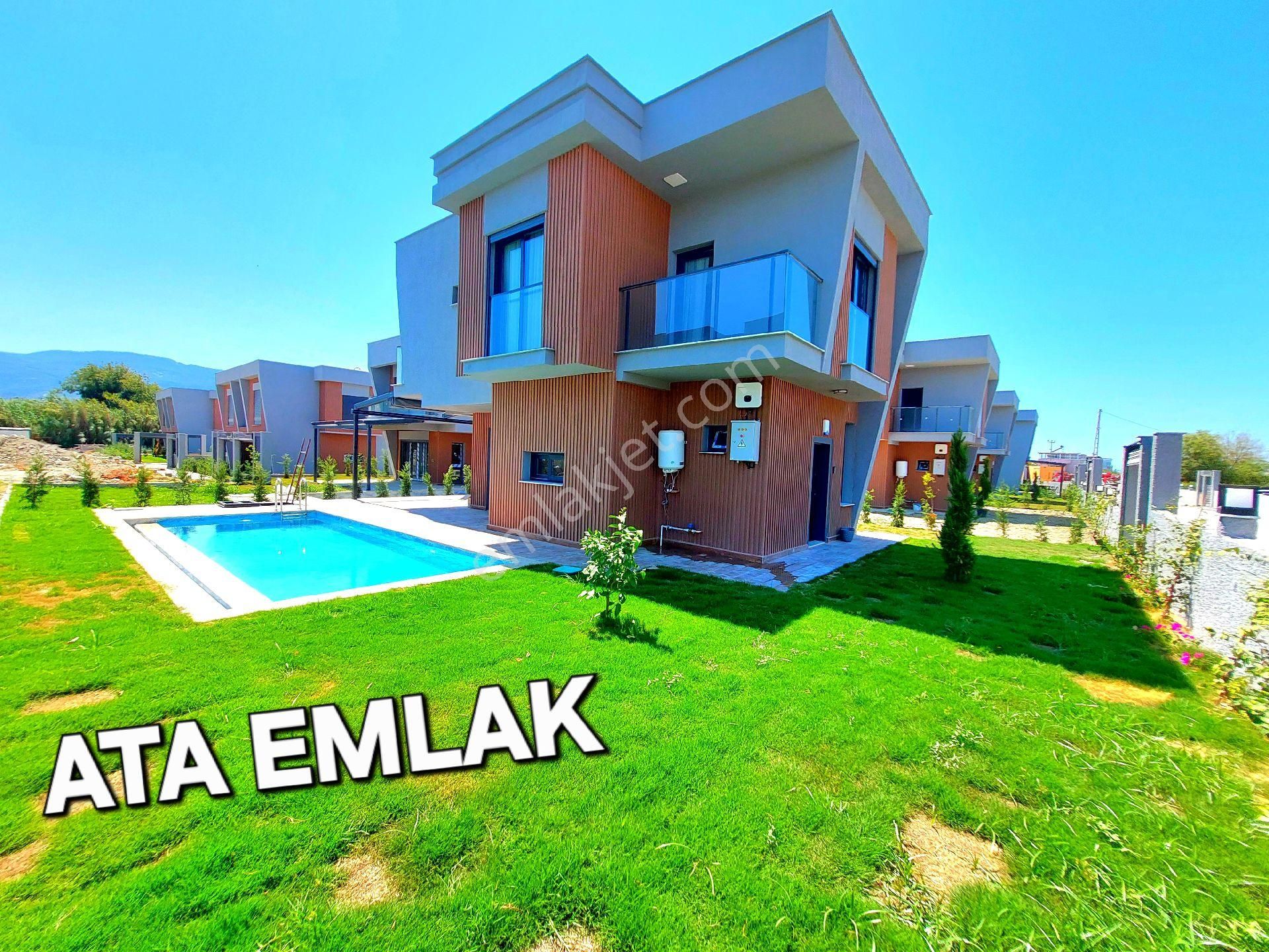 Ata Emlak'tan Plaja Ve Alış-veriş Mağ.yakın Özel Havuzlu Tek Müstakil Bahçeli Sıfır Villa - Görsel 4