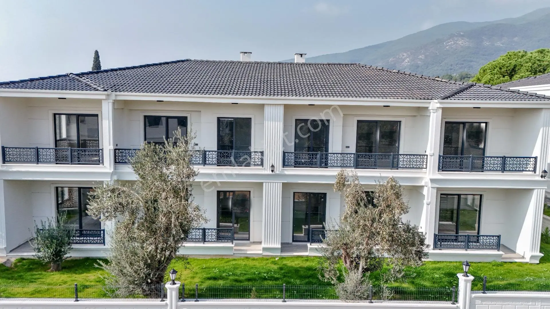 Mahmut İşler'den Güre'de Müstakil Tadında Satılık 2+1 Lüks Daire