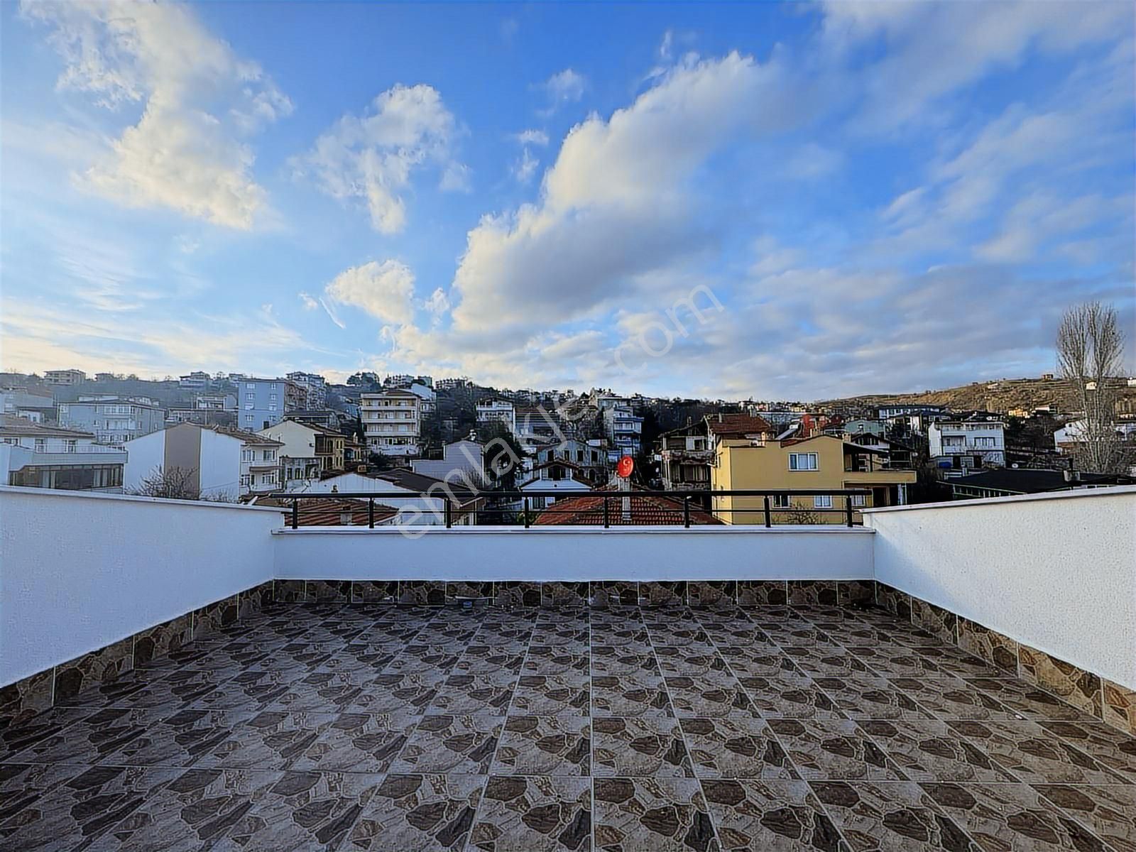 Dekorasyonbul'dan Barbaros Mahallesinde 2+2 Dubleks Daire - Görsel 4