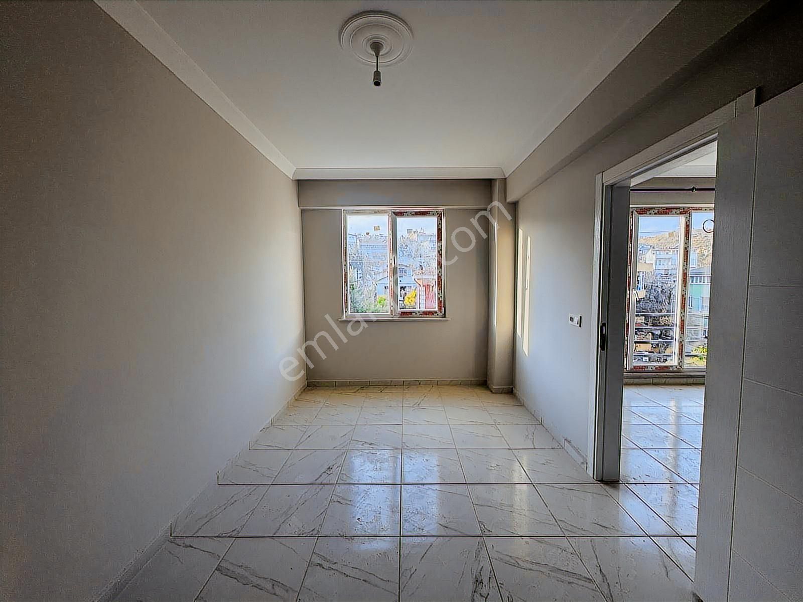 Dekorasyonbul'dan Barbaros Mahallesinde 2+2 Dubleks Daire - Görsel 9