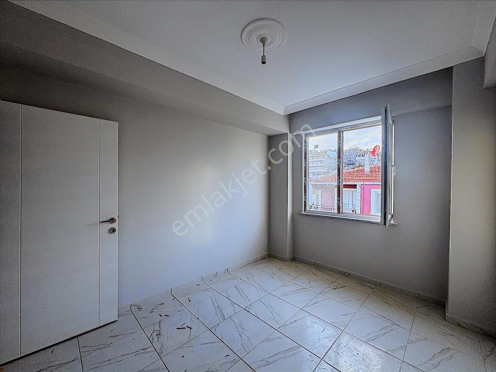 Dekorasyonbul'dan Barbaros Mahallesinde 2+2 Dubleks Daire - Görsel 2