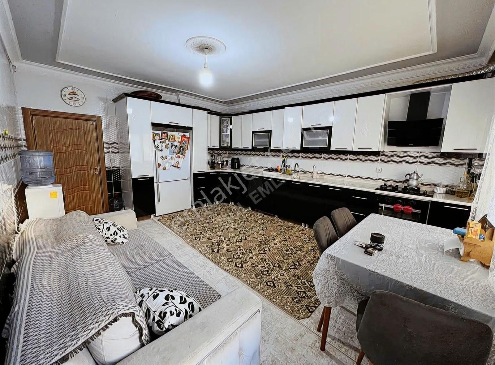 Gül Emlaktan Satılık 3+1 Kooperatif Daire