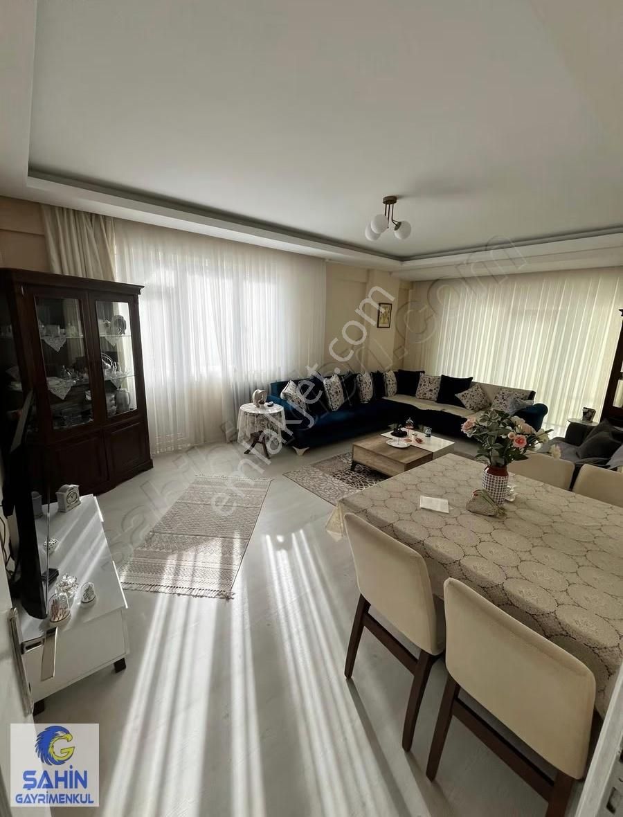 İlkadım Kalkancı Mah. 3+1 160 M2 Harika Konumda Satılık Daire