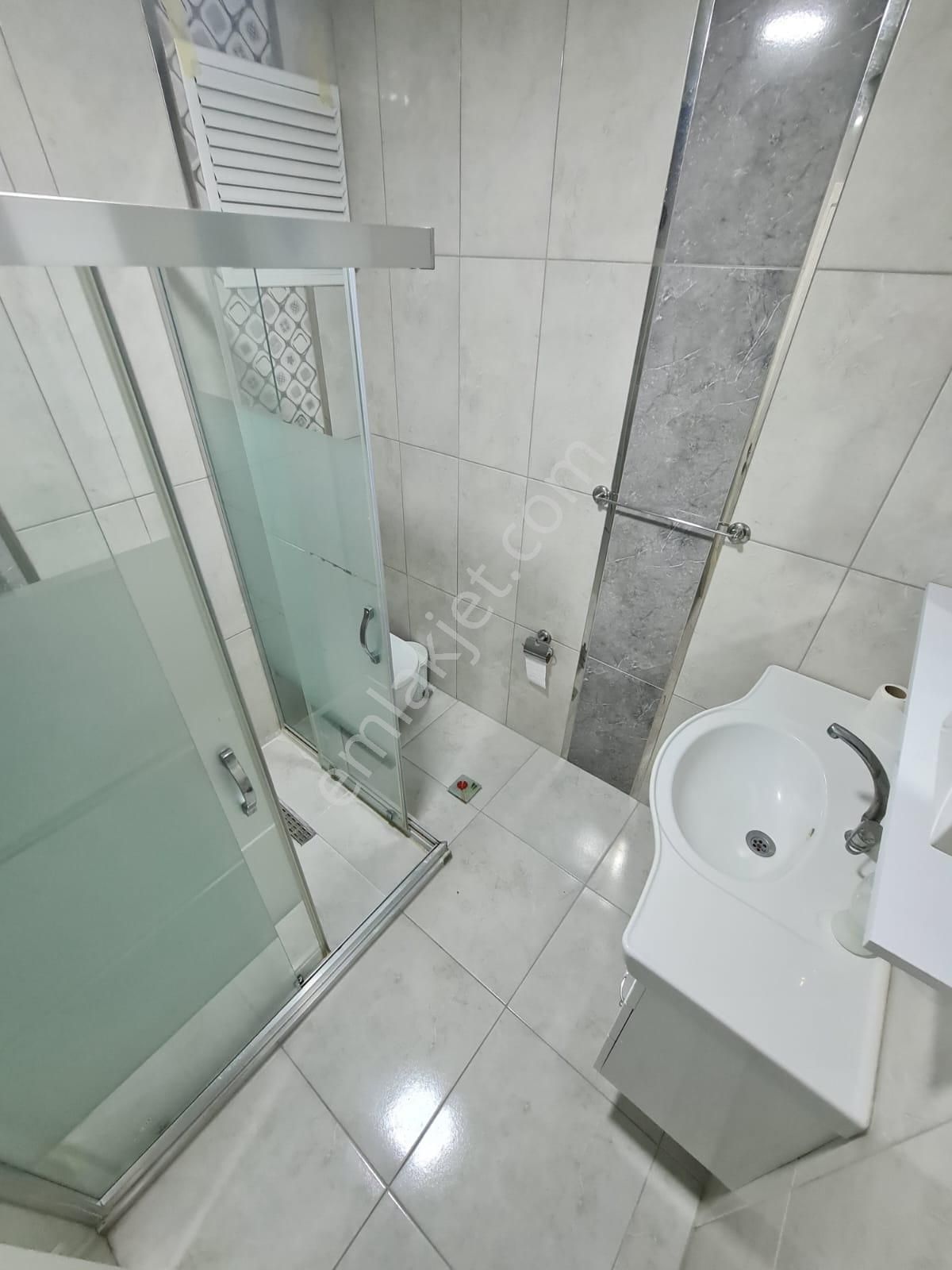 Aydınlıkevlerde 3+1 Kiralık Daire Taner Emlak İnşaat - Görsel 25