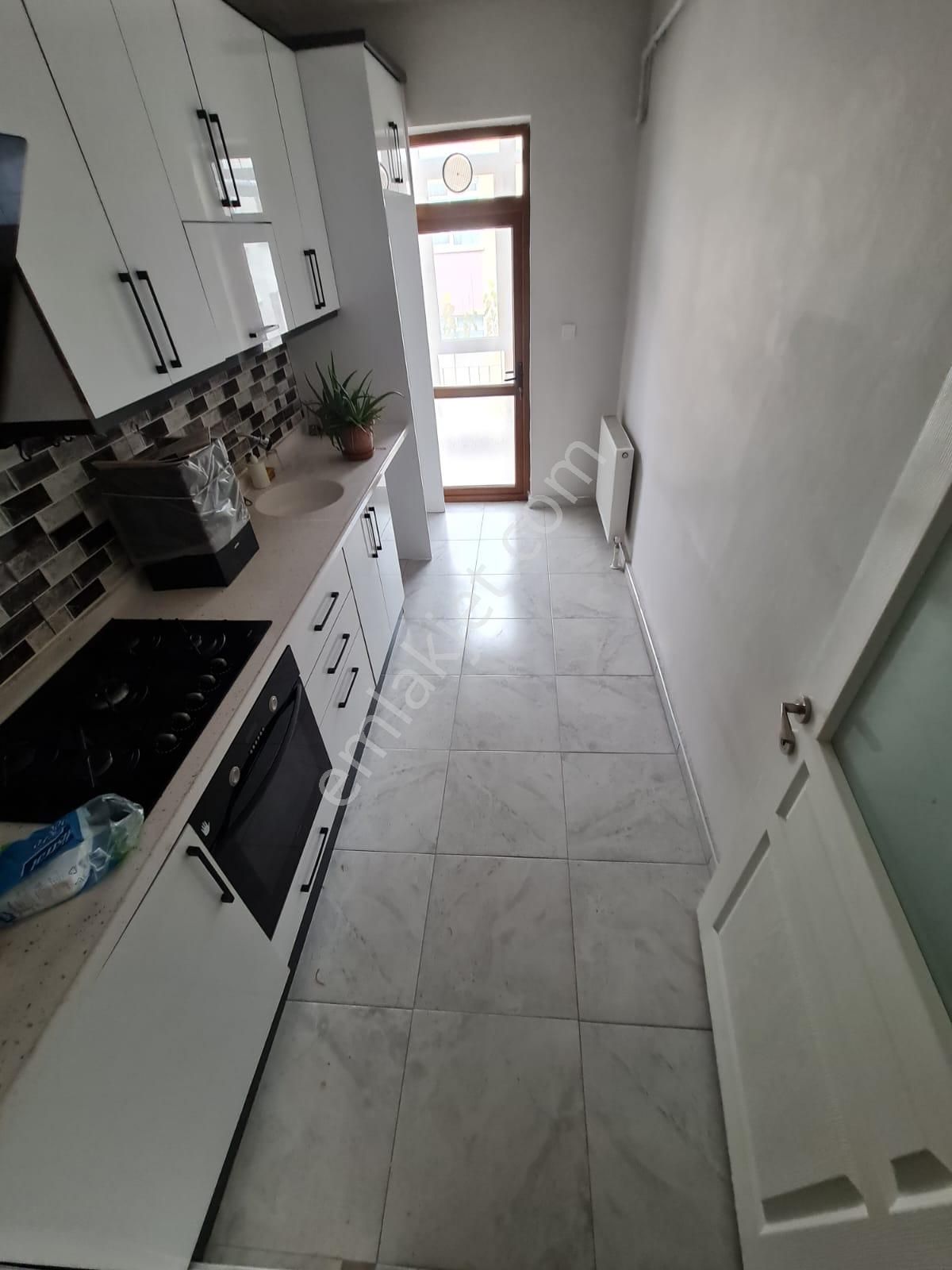 Aydınlıkevlerde 3+1 Kiralık Daire Taner Emlak İnşaat - Görsel 4