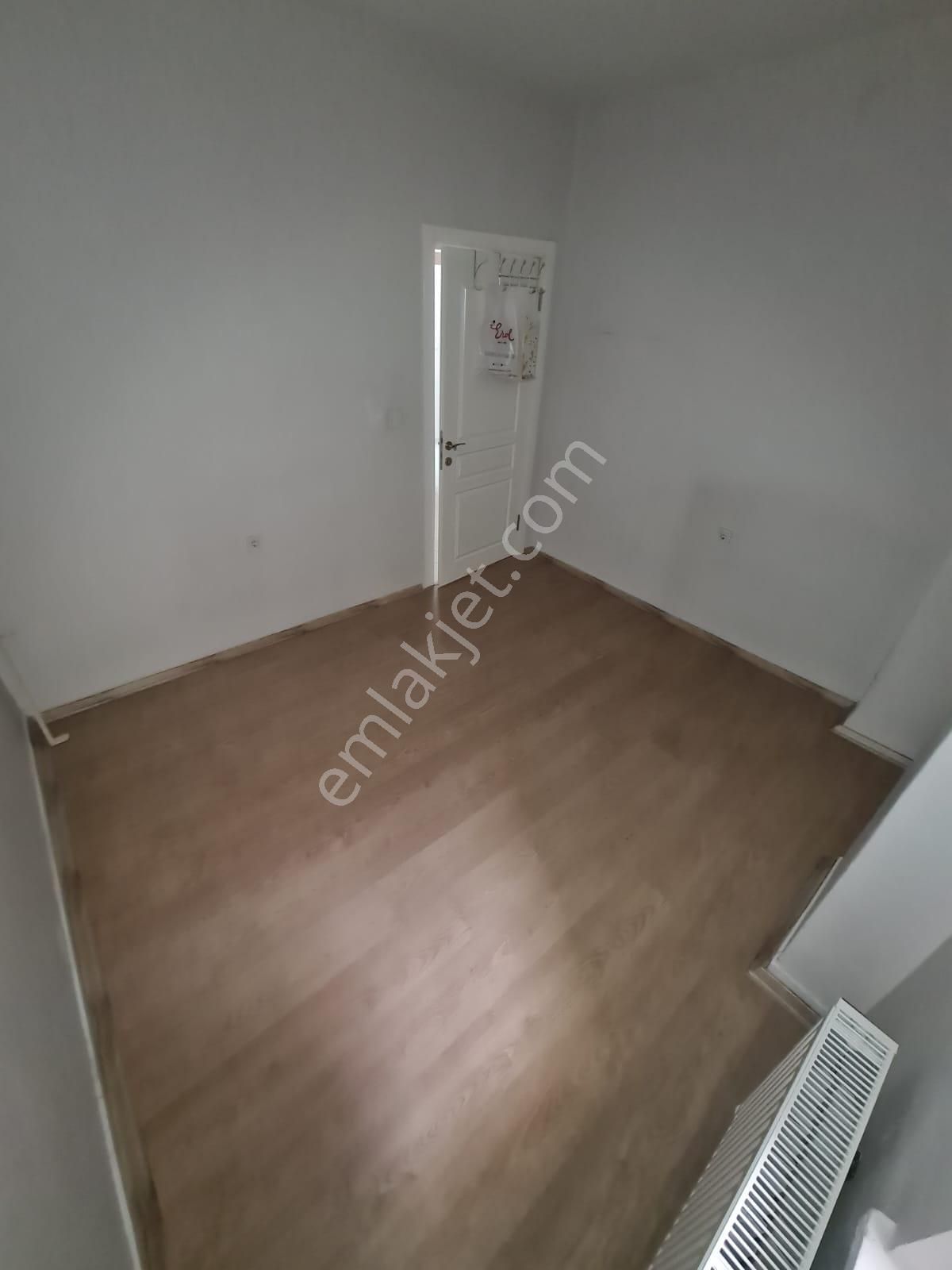 Aydınlıkevlerde 3+1 Kiralık Daire Taner Emlak İnşaat - Görsel 23