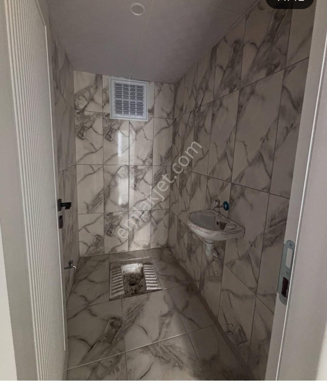 İstasyon Mahallesinde Emsalsiz 3+1 Ebeveyn Banyolu Satılık Daire - Görsel 9