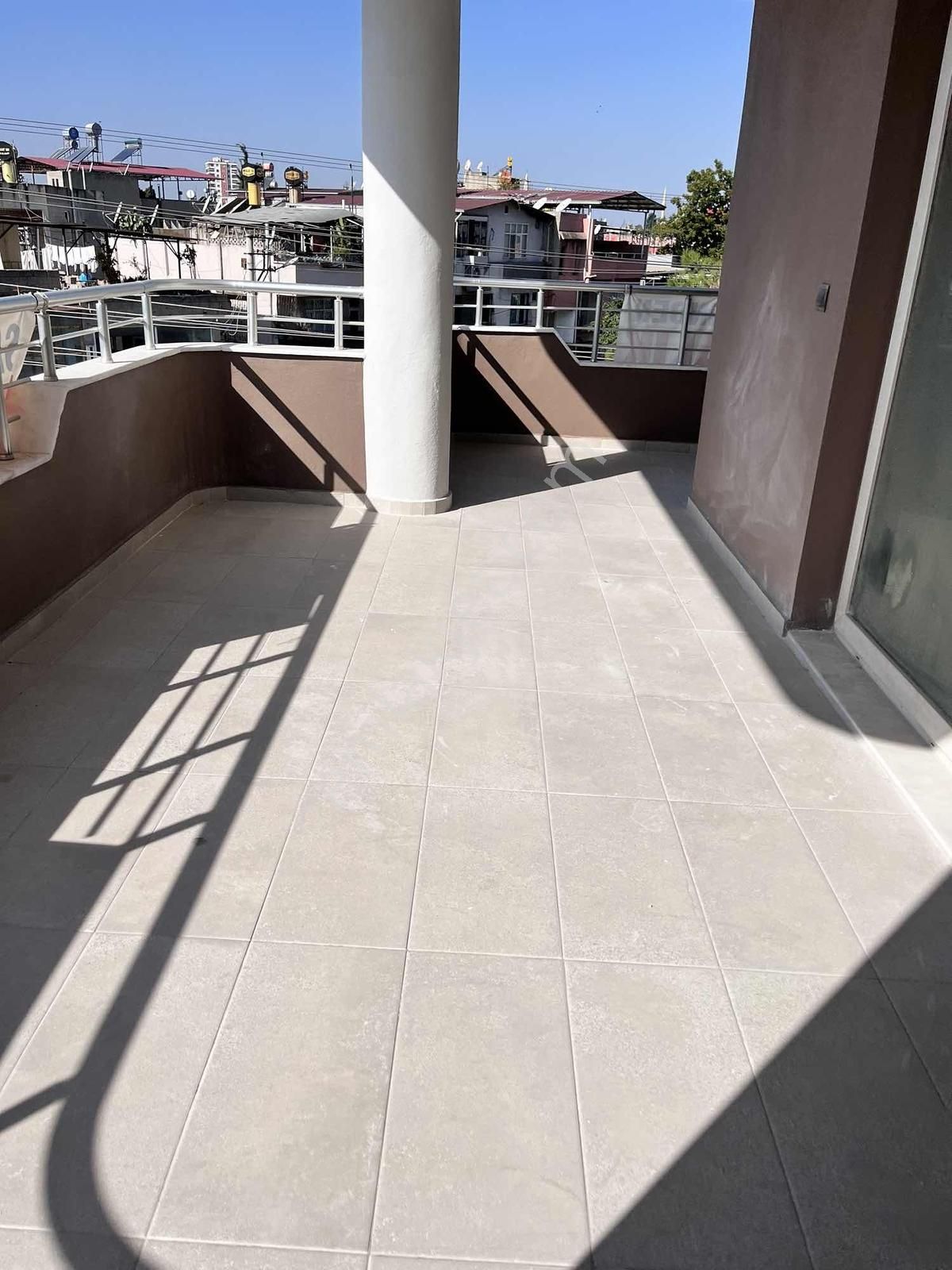 Lavinia'dan Karşıyaka Mah Cad. Üstü 3+1 A.mutfak Kiralık Daire - Görsel 29