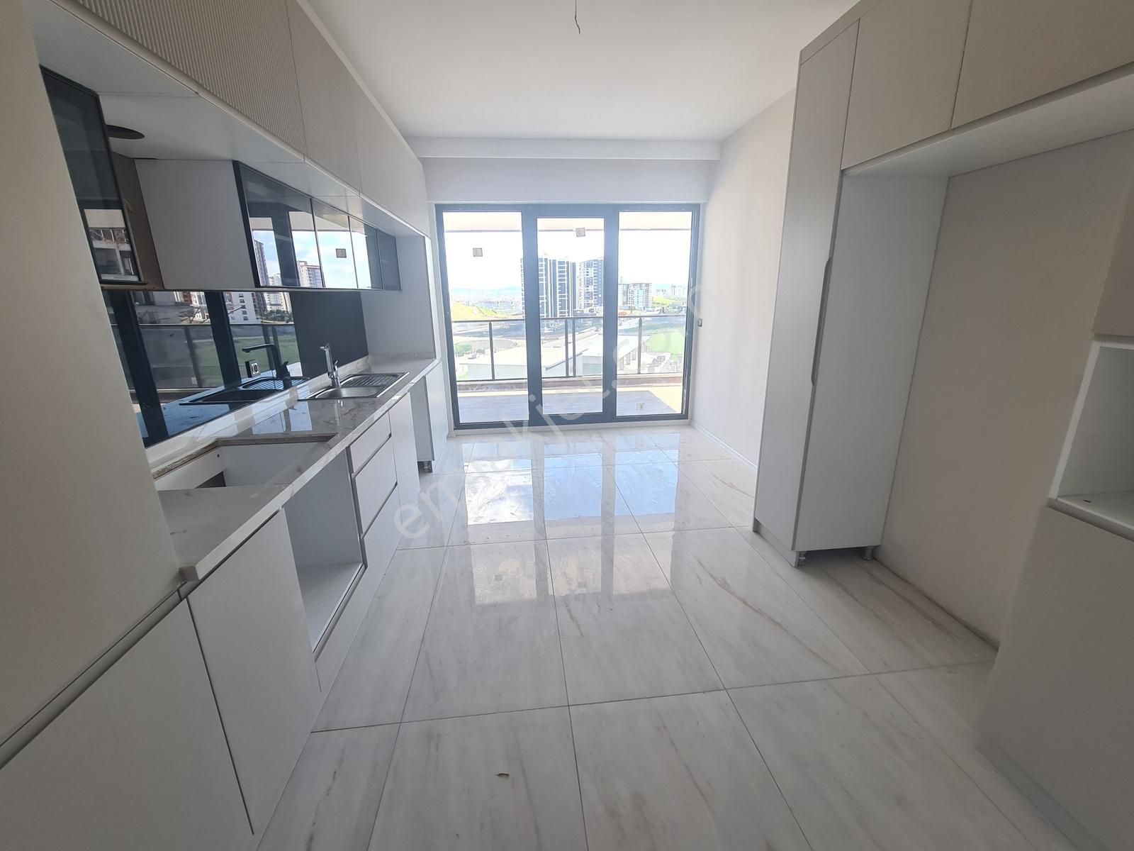 Suzuzda İstanbul Yoluna Çok Yakın,önü Açık,cadde Üstü Sıfır 4+1 - Görsel 28