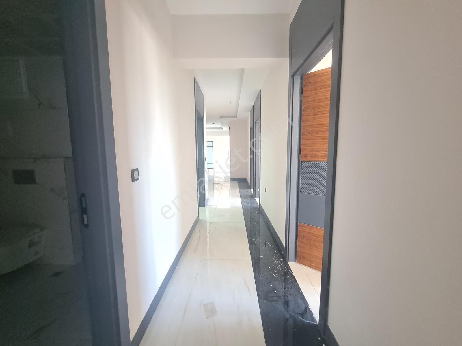 Suzuzda İstanbul Yoluna Çok Yakın,önü Açık,cadde Üstü Sıfır 4+1 - Görsel 11