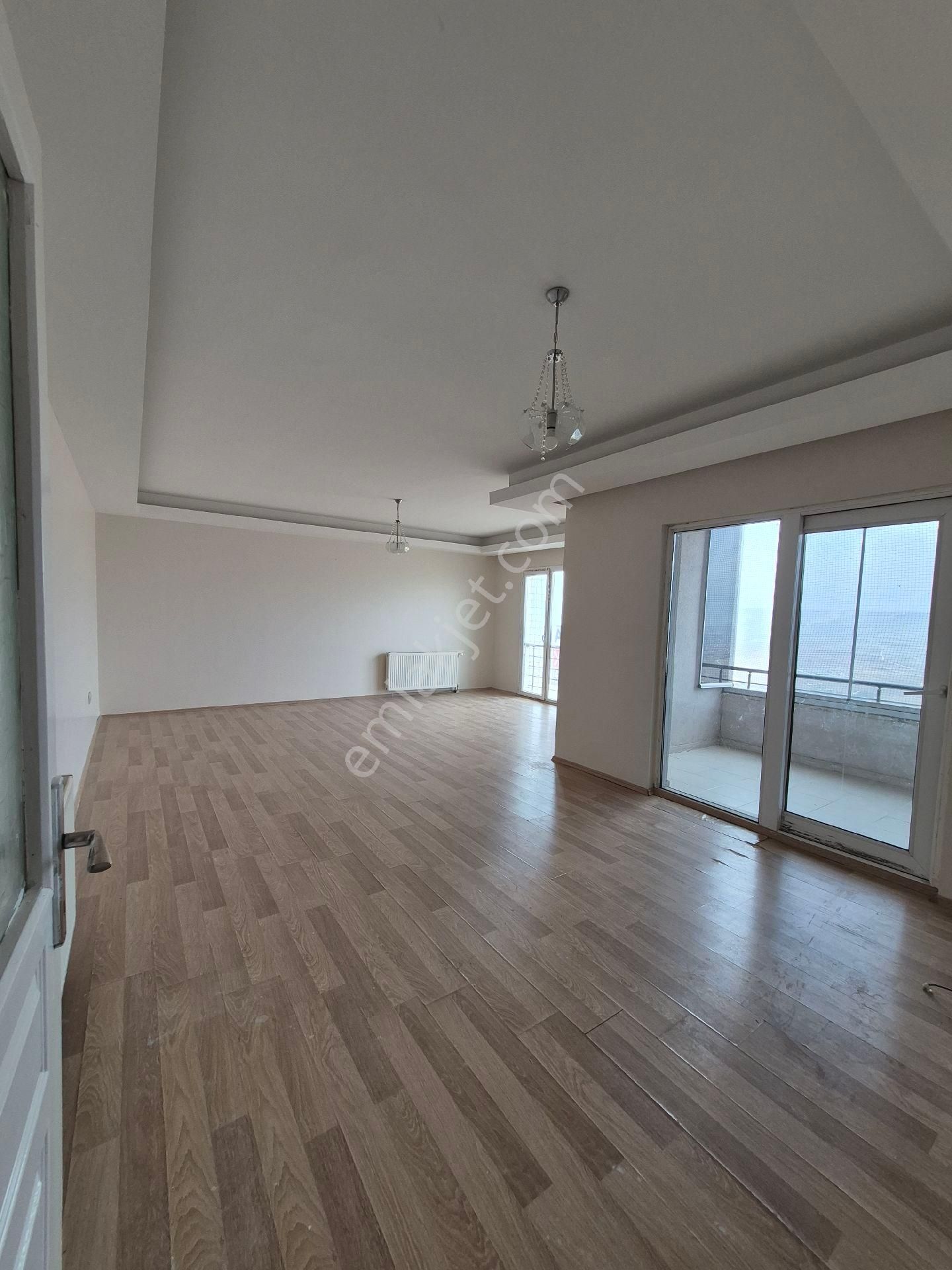 Ruha Emlak'tan Maşuk Belediye Evlerinde Kiralık 3+1 - Görsel 2