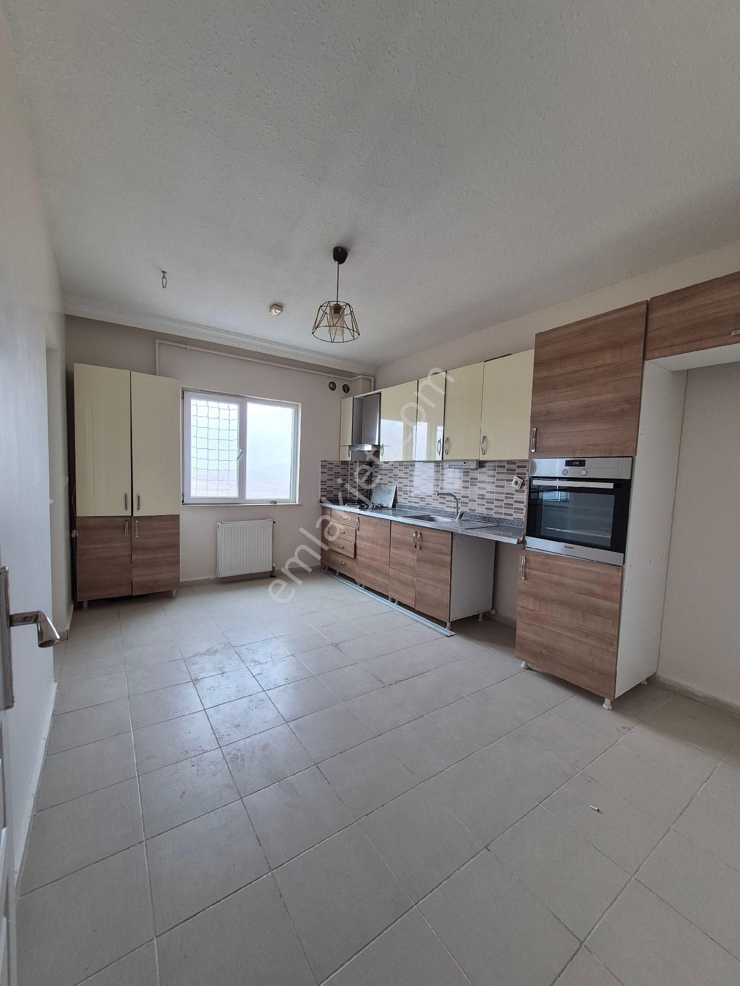 Ruha Emlak'tan Maşuk Belediye Evlerinde Kiralık 3+1 - Görsel 5