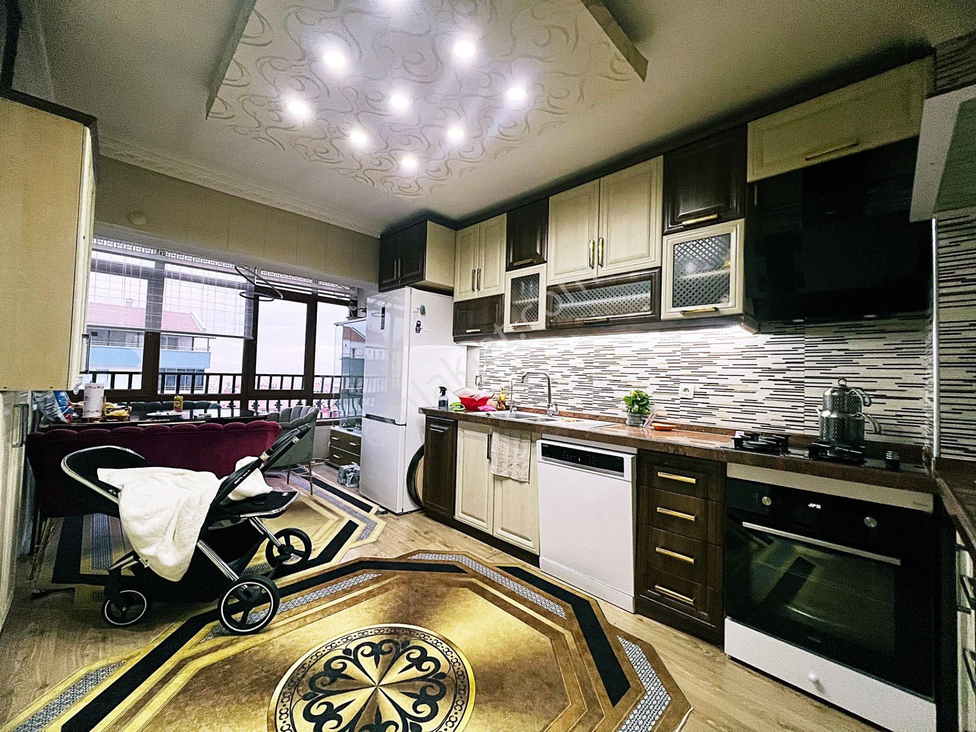 Burç Ve Pamuklar Sınırı Kızılcahamam Cadde Üstü Ful Yapılı 5+1 - Görsel 3