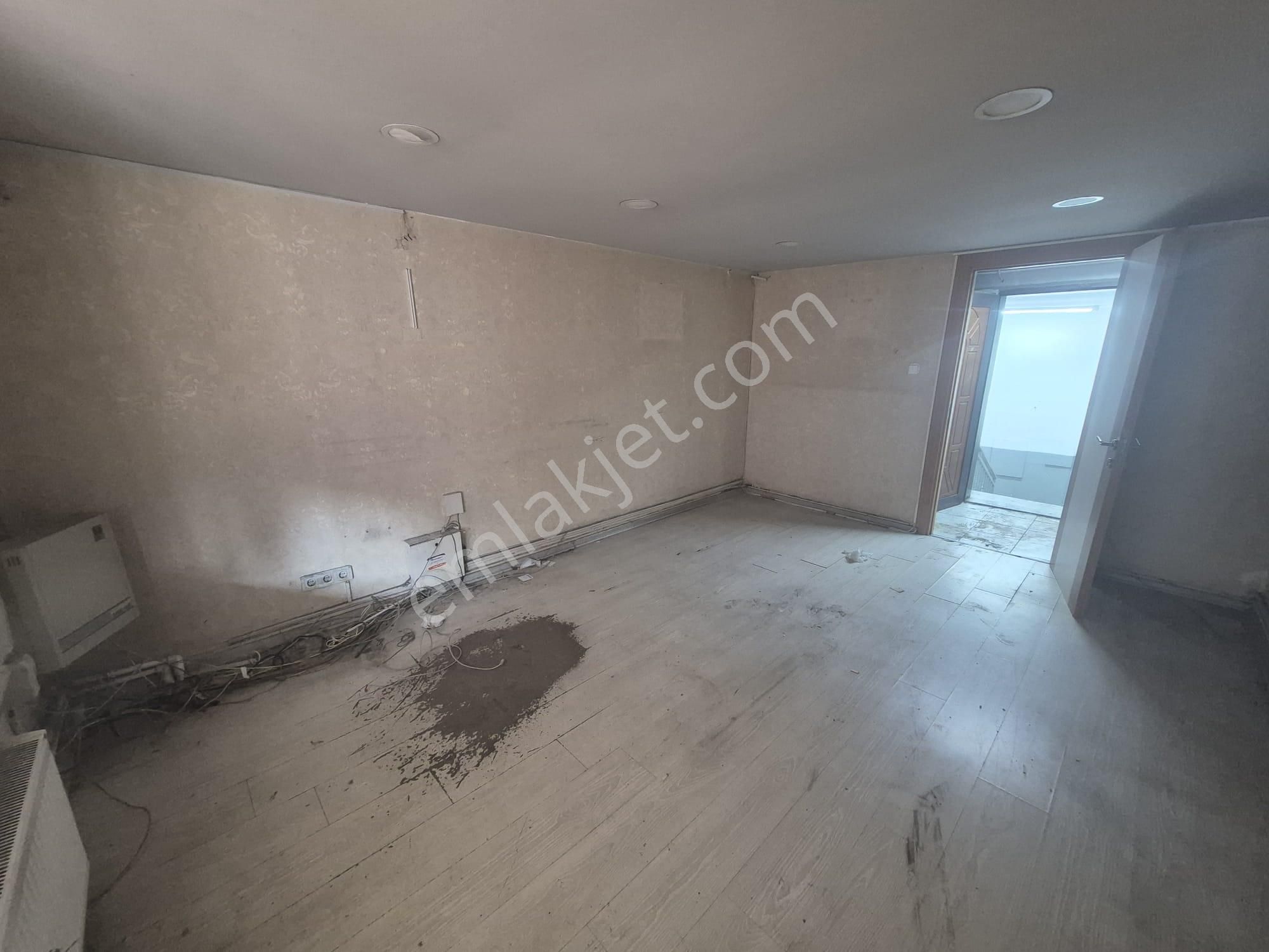 Remax Necati Kurt/ Sultangazi Cebeci'de Kiralık 624 M² Atölye / İmalathane - Görsel 11