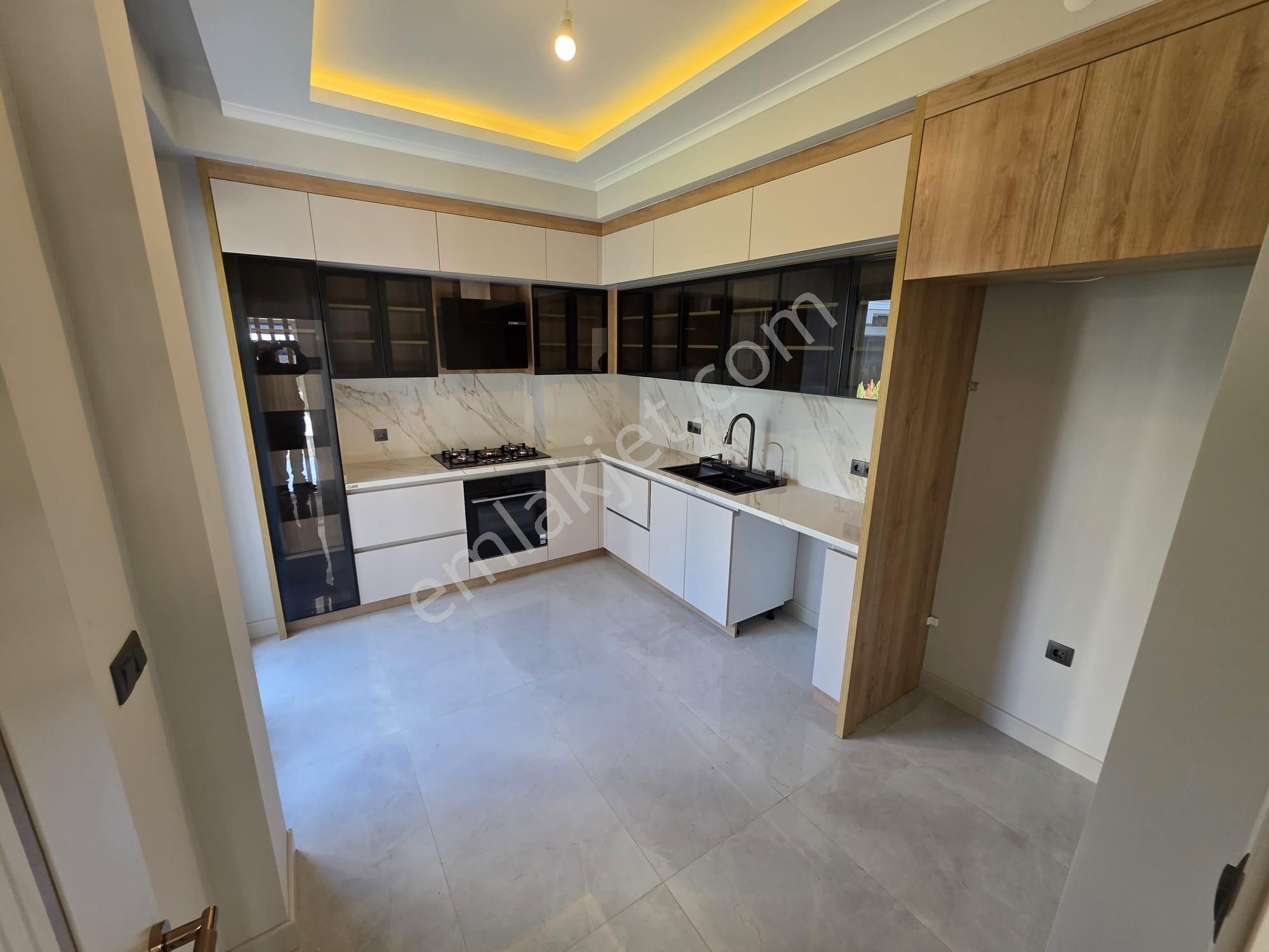 Irmaksudan Tasarımı İle Ğöz Kamaştıran 4+1 Havuzlu Lüks Villalar - Görsel 5