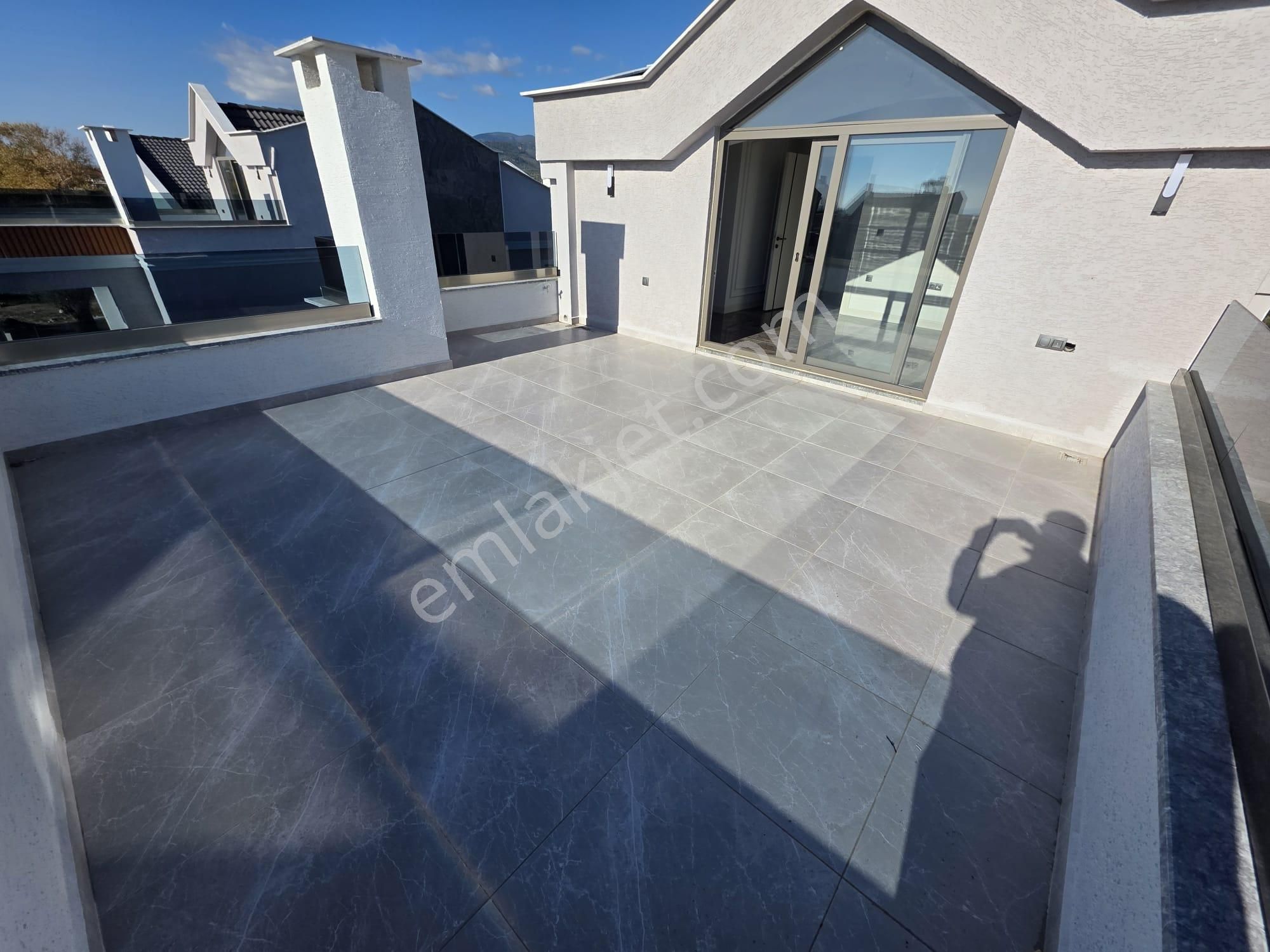 Irmaksudan Tasarımı İle Ğöz Kamaştıran 4+1 Havuzlu Lüks Villalar - Görsel 32