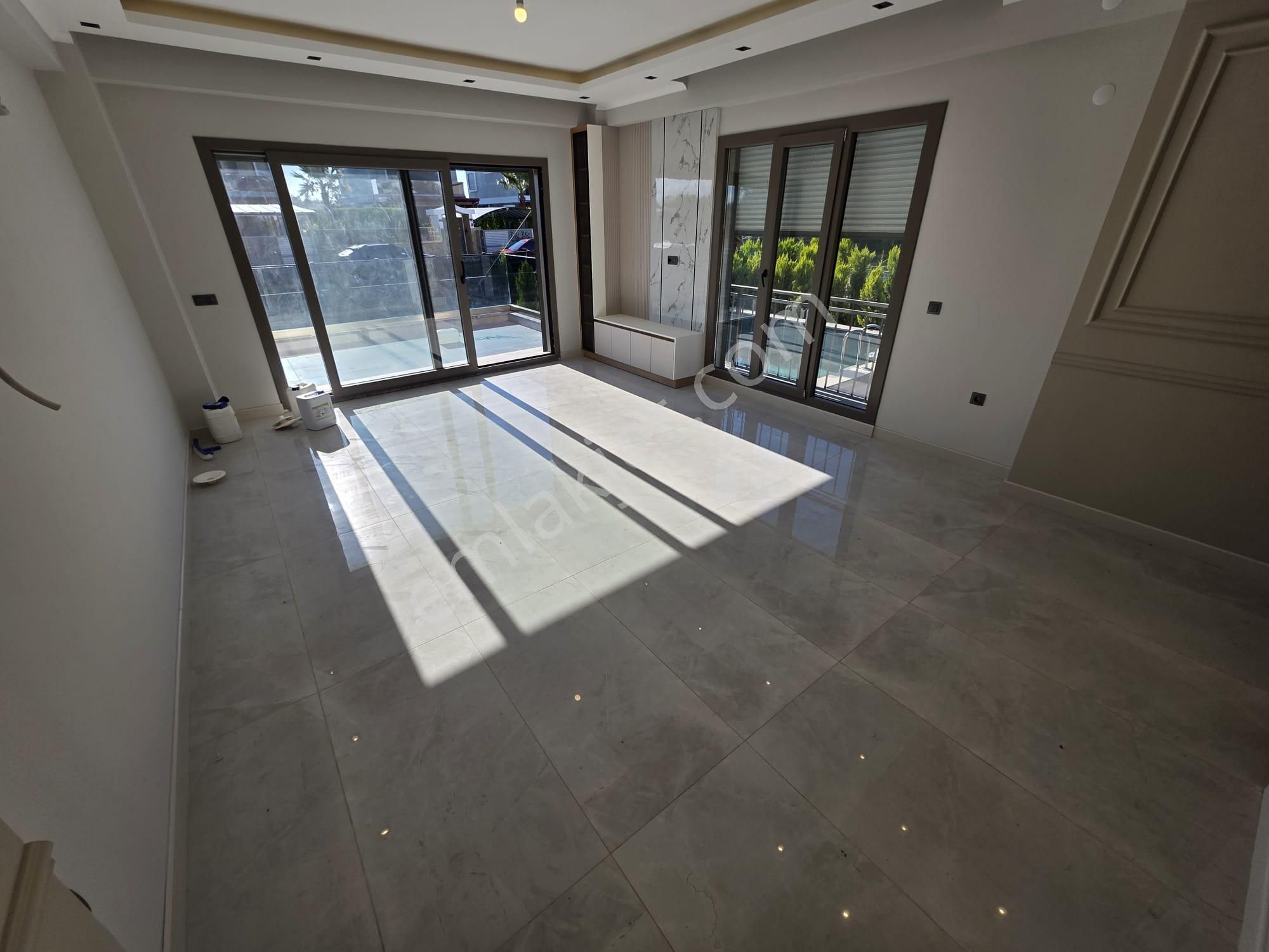 Irmaksudan Tasarımı İle Ğöz Kamaştıran 4+1 Havuzlu Lüks Villalar - Görsel 9