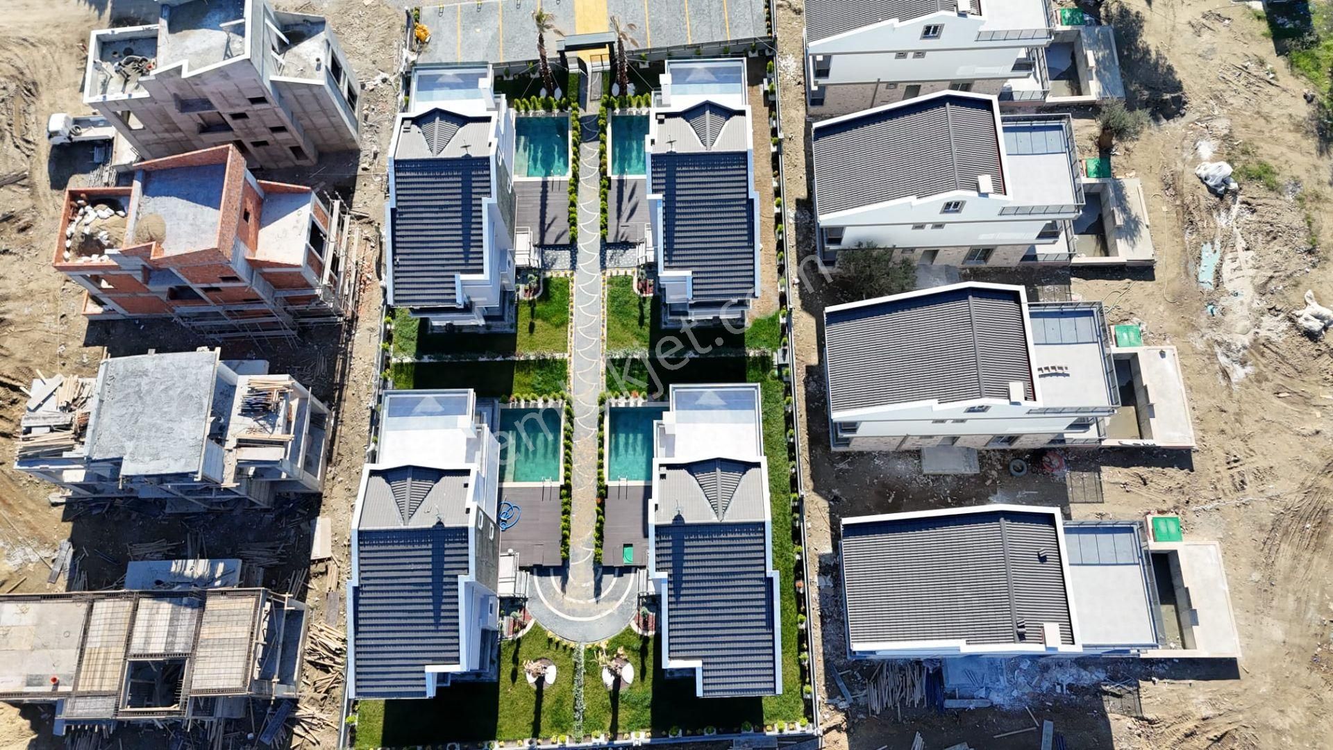 Irmaksudan Tasarımı İle Ğöz Kamaştıran 4+1 Havuzlu Lüks Villalar - Görsel 34