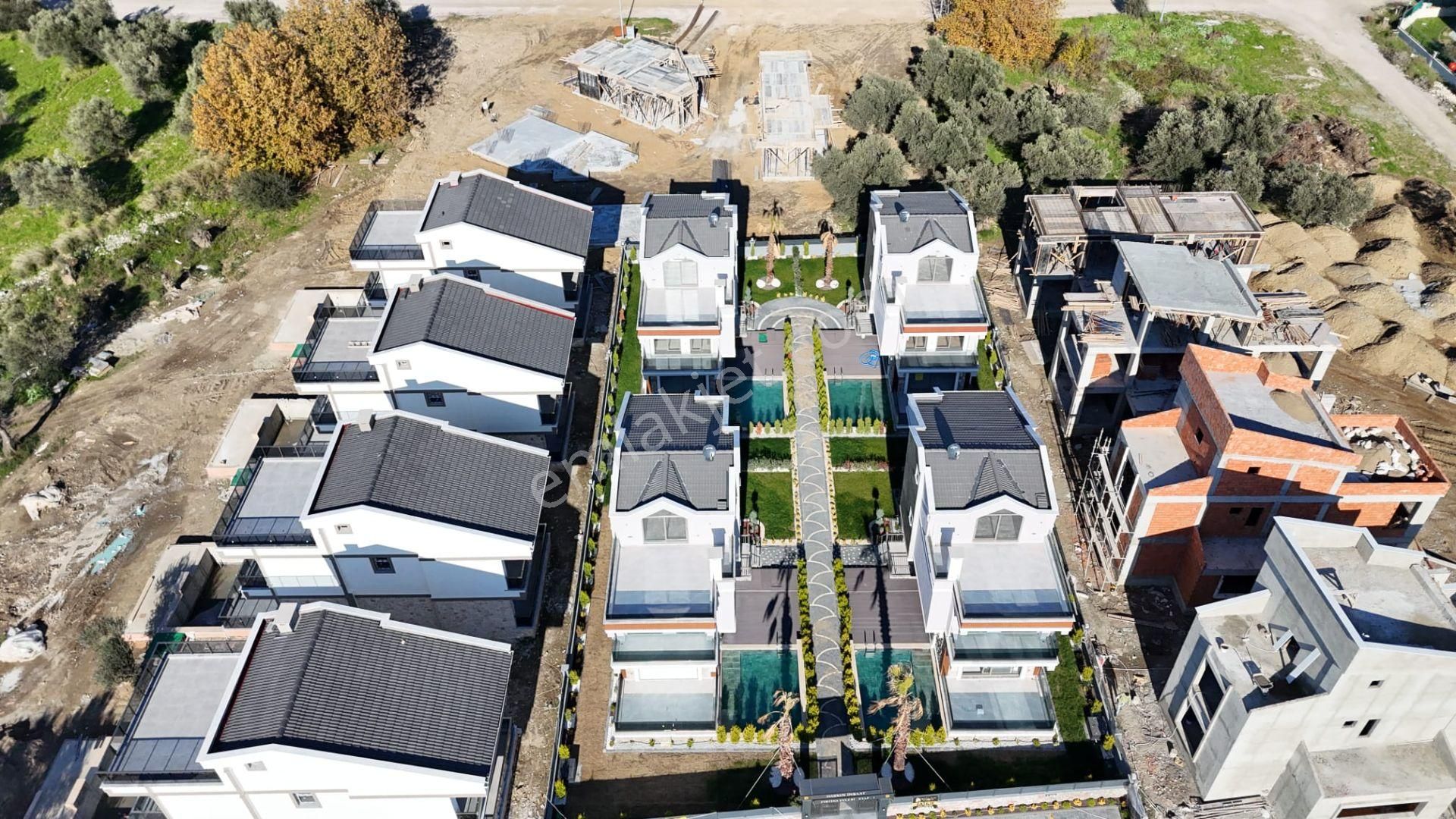 Irmaksudan Tasarımı İle Ğöz Kamaştıran 4+1 Havuzlu Lüks Villalar - Görsel 33