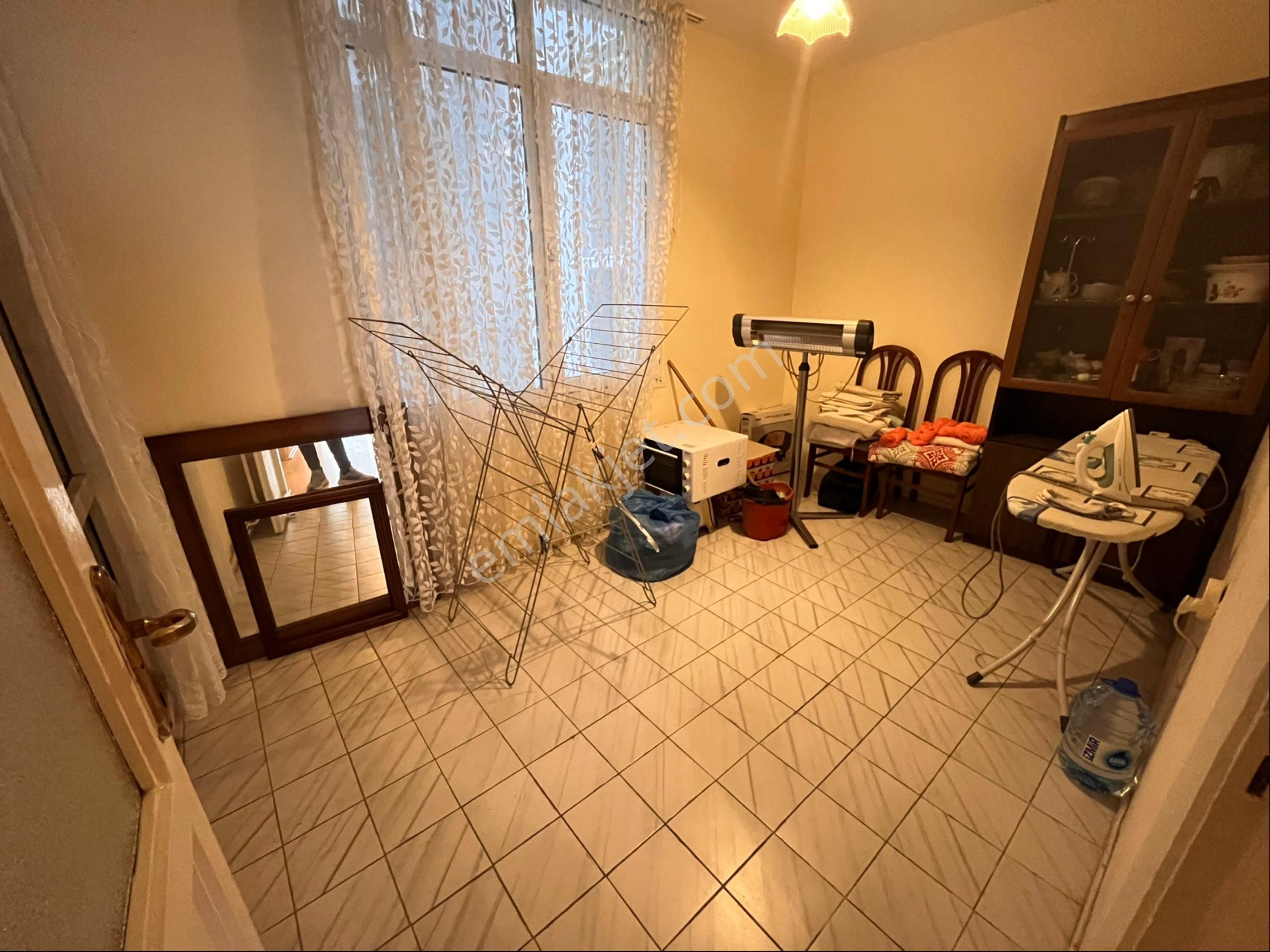 Metro Yakınında 2+1 90m2 Çift Cepheli Arakat Temiz Bakımlı Daire - Görsel 21