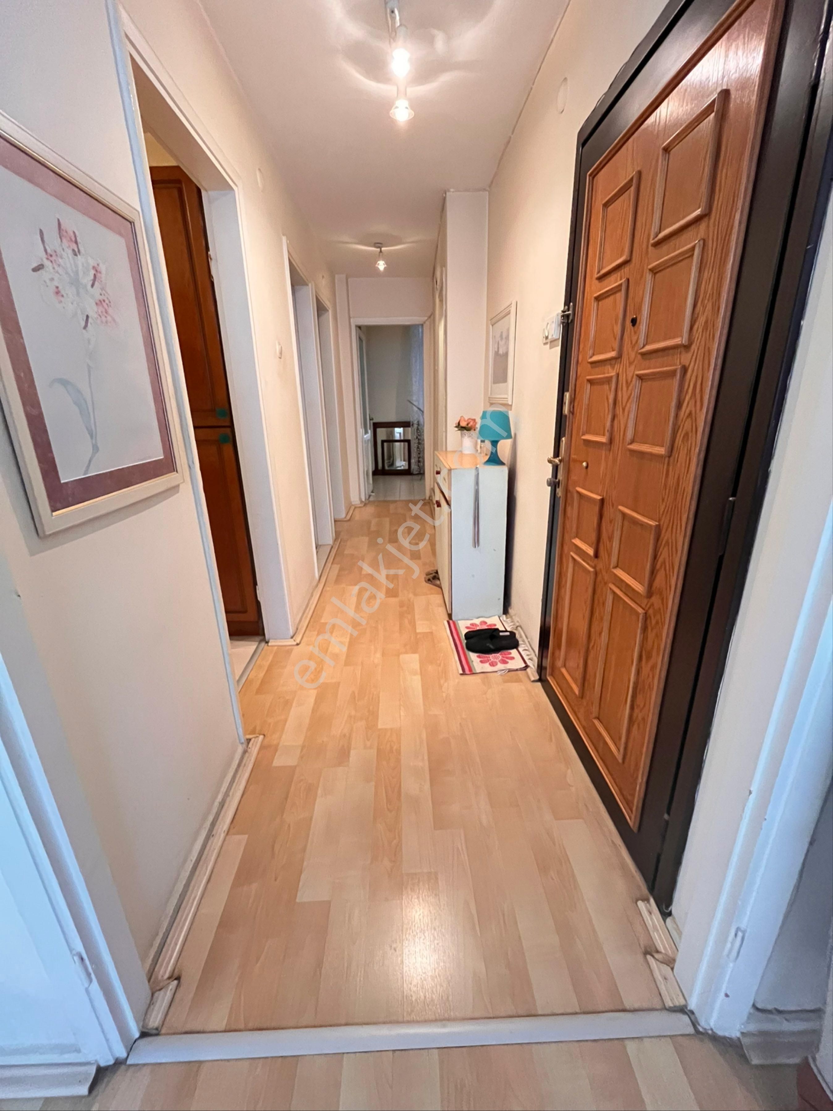 Metro Yakınında 2+1 90m2 Çift Cepheli Arakat Temiz Bakımlı Daire - Görsel 7