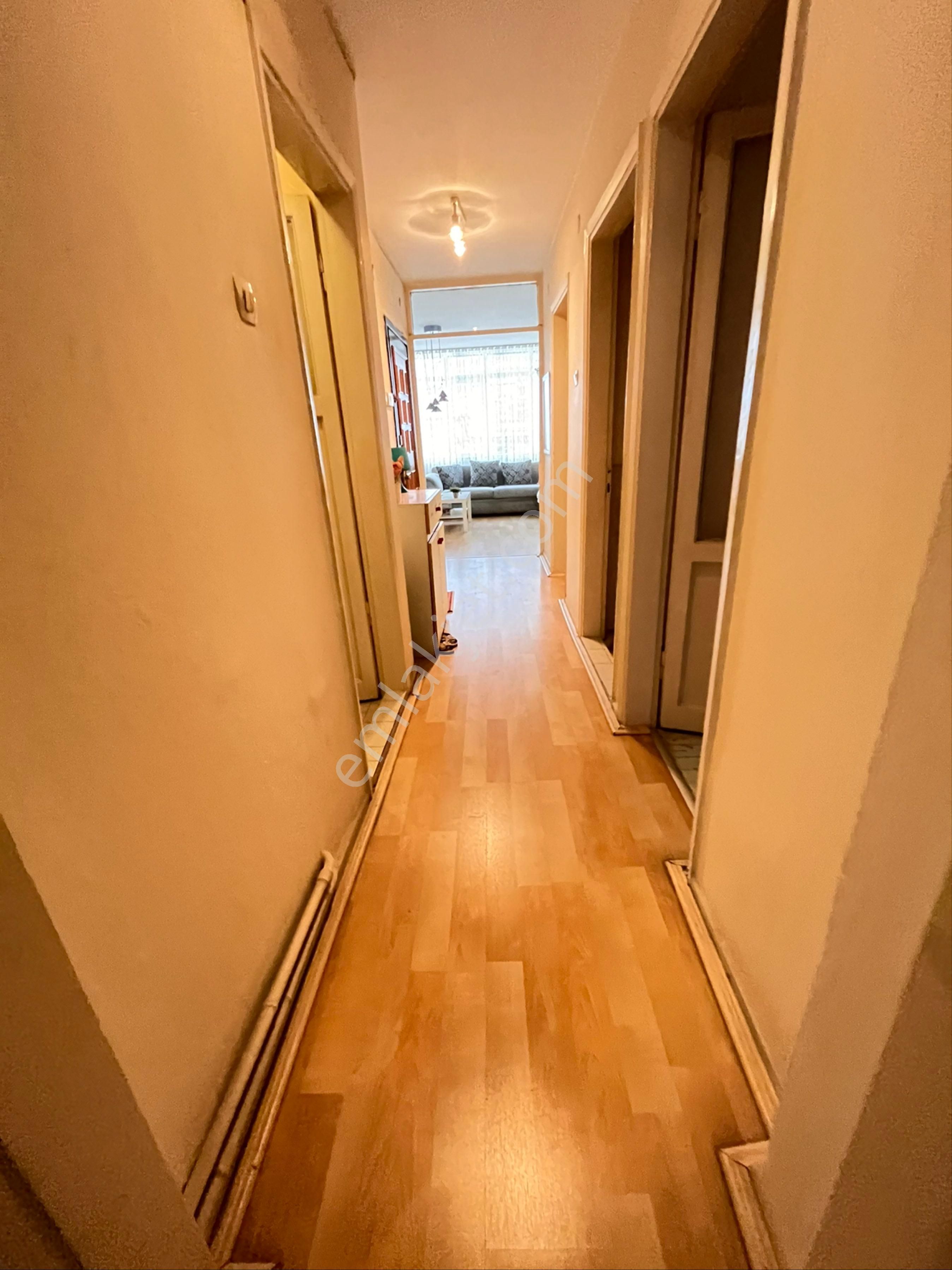 Metro Yakınında 2+1 90m2 Çift Cepheli Arakat Temiz Bakımlı Daire - Görsel 11