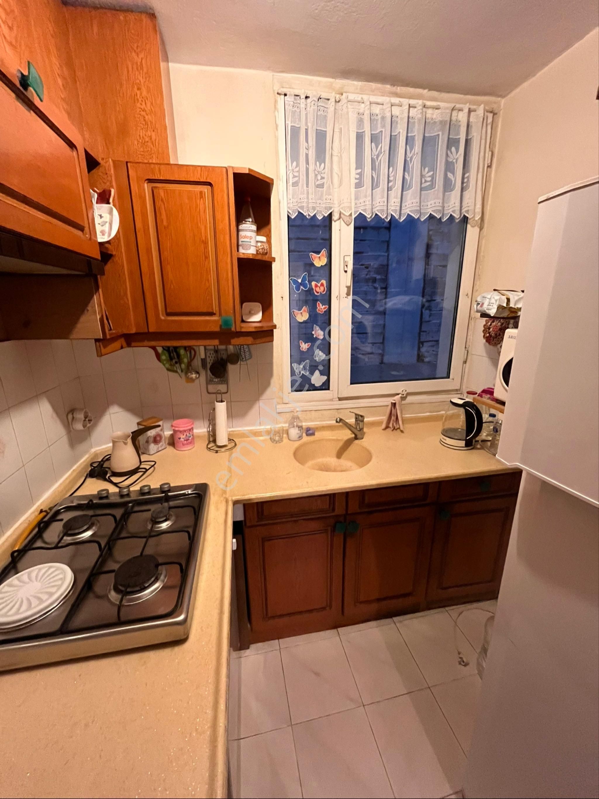 Metro Yakınında 2+1 90m2 Çift Cepheli Arakat Temiz Bakımlı Daire - Görsel 16