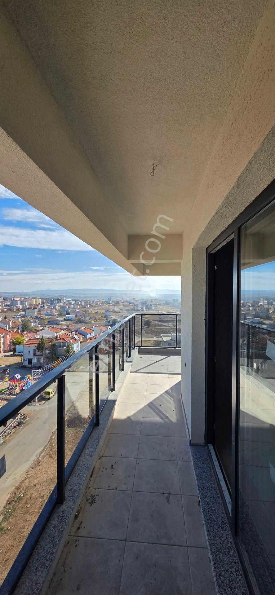 Yavuz Sultan Selim Caddesinde Satılık Lüks Daire - Görsel 11