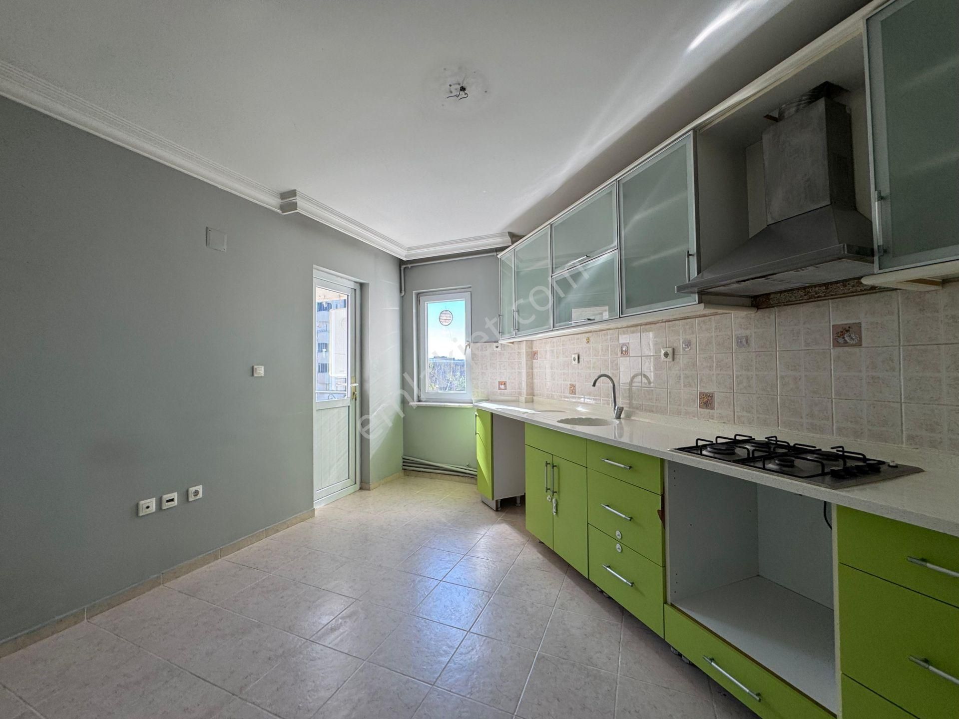 Century 21 Ewa | Yüzüncüyıl' Da Geniş Ve Ferah 3+1 Satılık Daire - Görsel 4