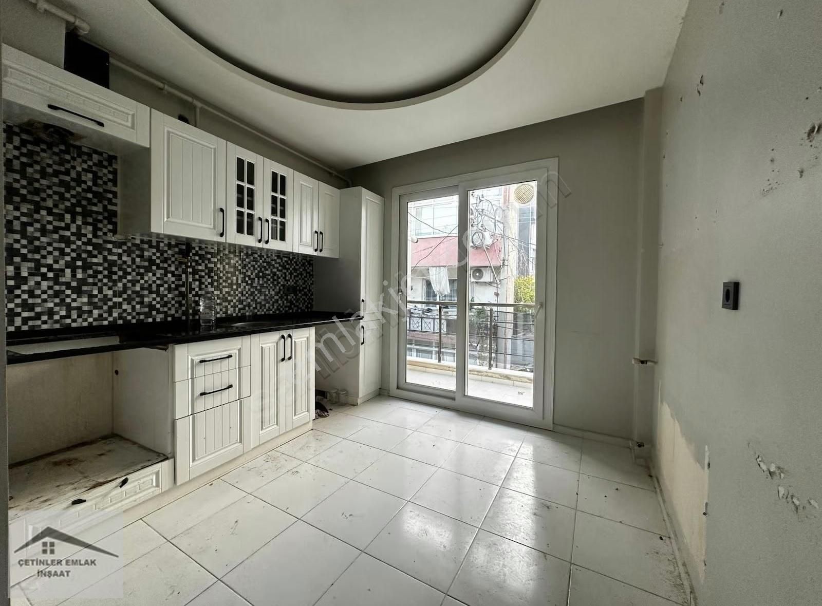 Has Çetinlerden Buca Göksuda İzbanın Dibinde Satılık 2+1