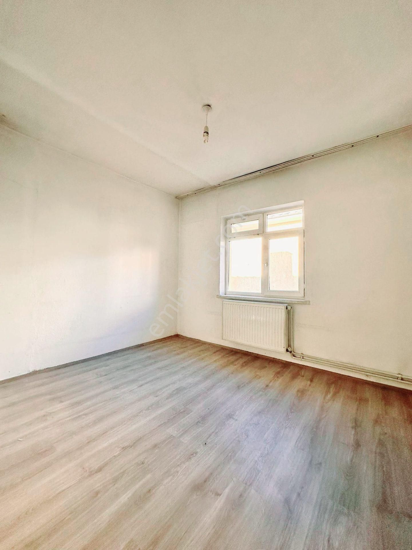 Benliler Emlak'tan Ayvalı Cadde Yakını 3+1katta Yapılı Acil Satılık Daire - Görsel 17