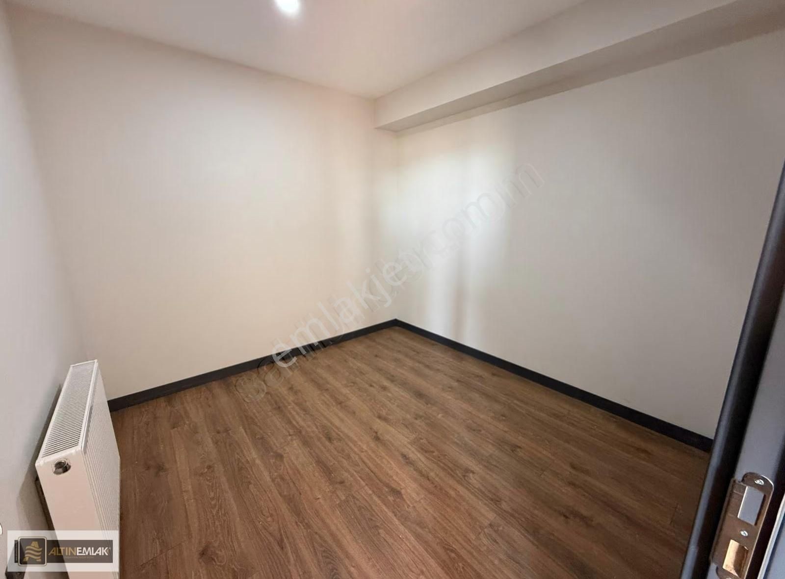 Tekirdağ Ortacami Mah.uşar Palasta Kiralık 2+1 Daire - Görsel 3