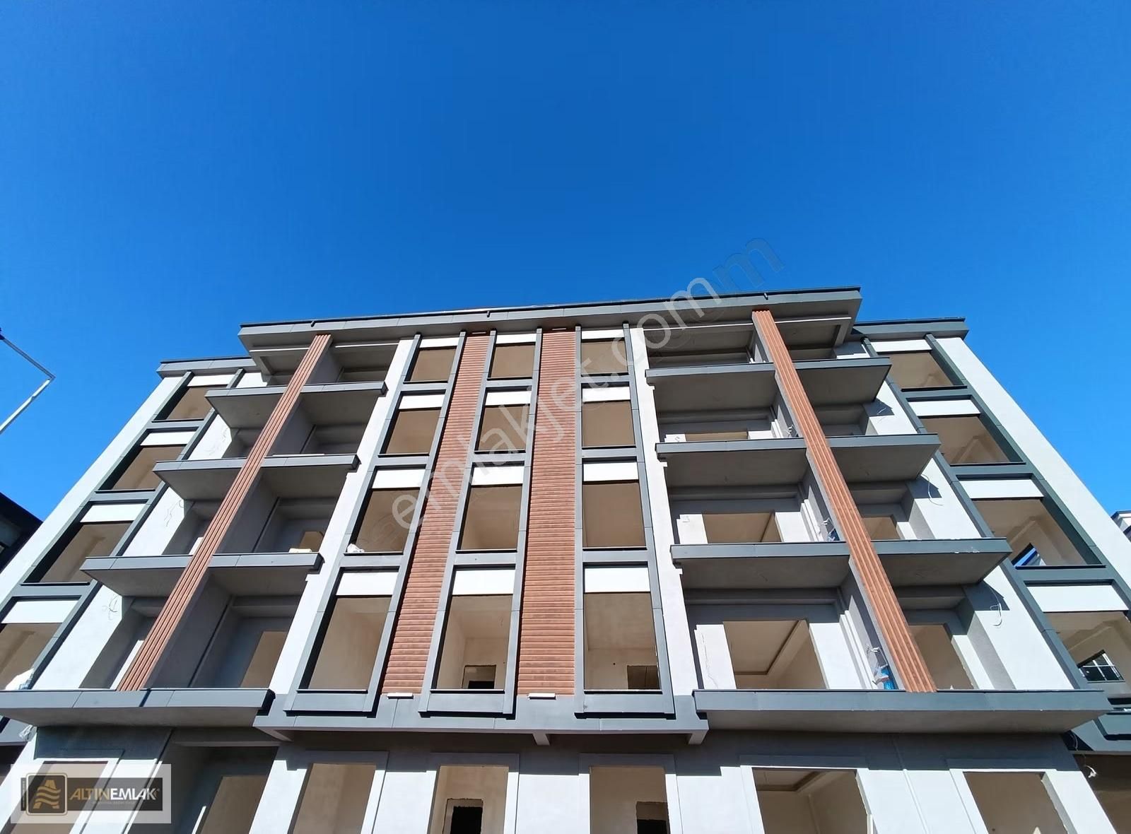 Tekirdağ Çiftlikönü Mh Elit Garden Sitesinde Satılık 3+1 Daire