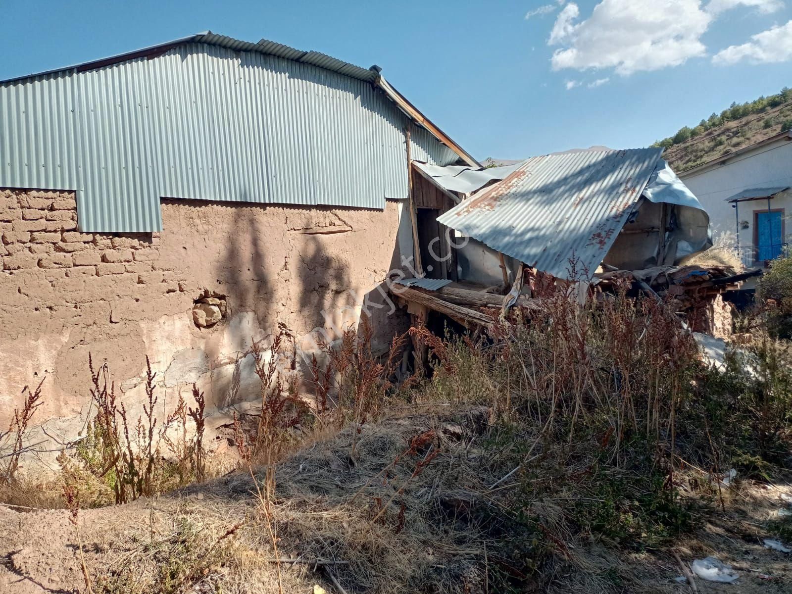 Aladağ Kayak Merkezi Yolu Üzerinde Satılık Bahçeli Ev - Görsel 3