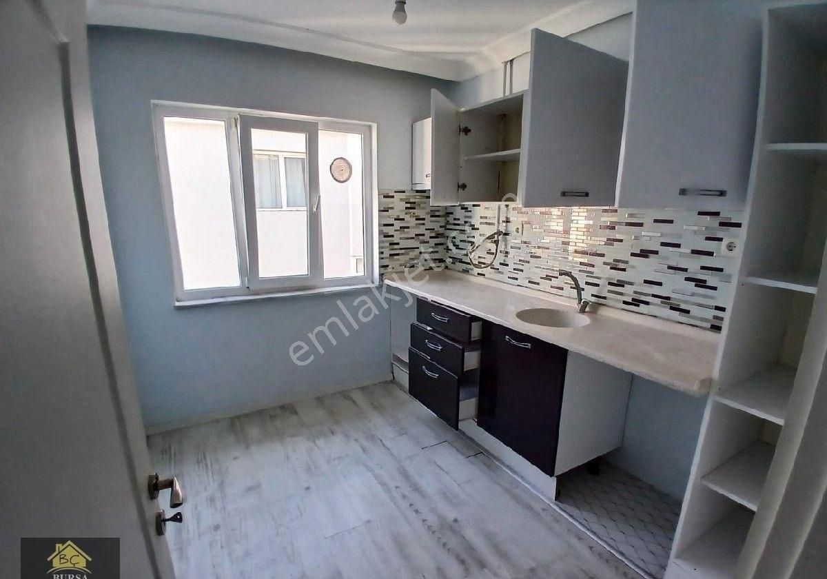 Bursa Yıldırım Davutdede De Arakat Kombili 2+1 Daire