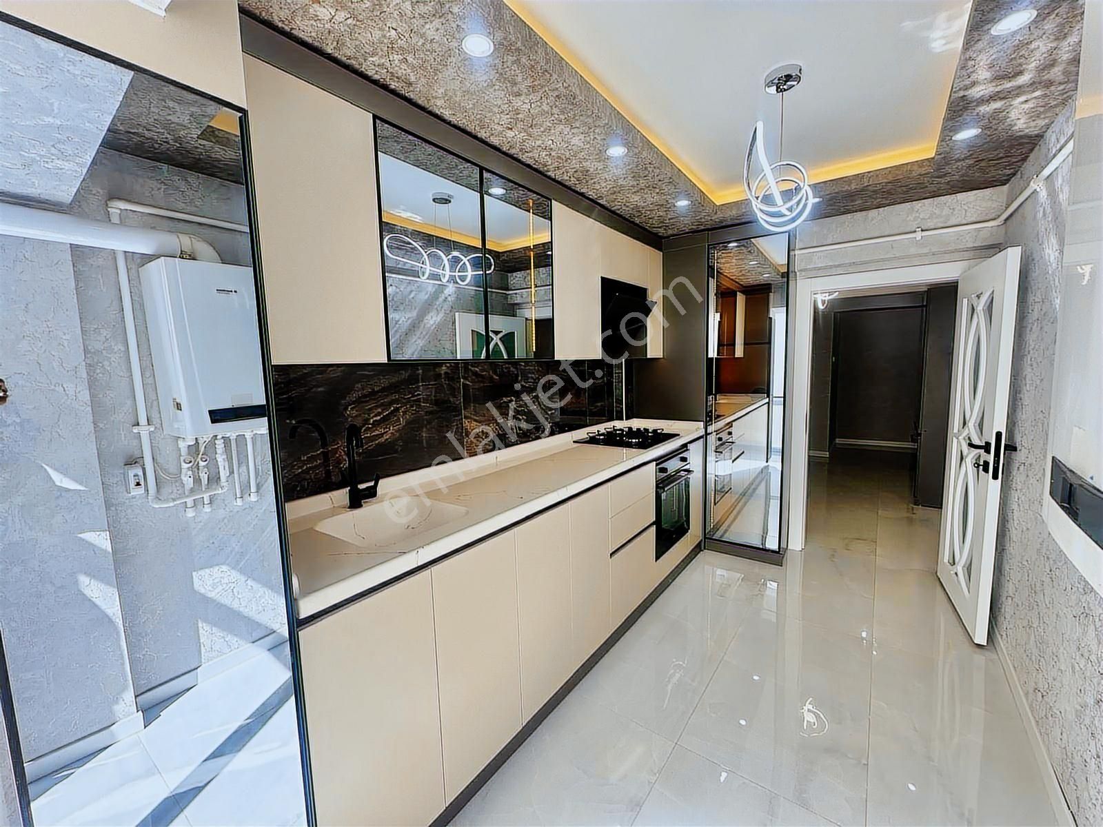 Maraşal Çakmak Mah 3+1 Ultra Lüks Yapılı Ara Katta Satılık Daire - Görsel 26