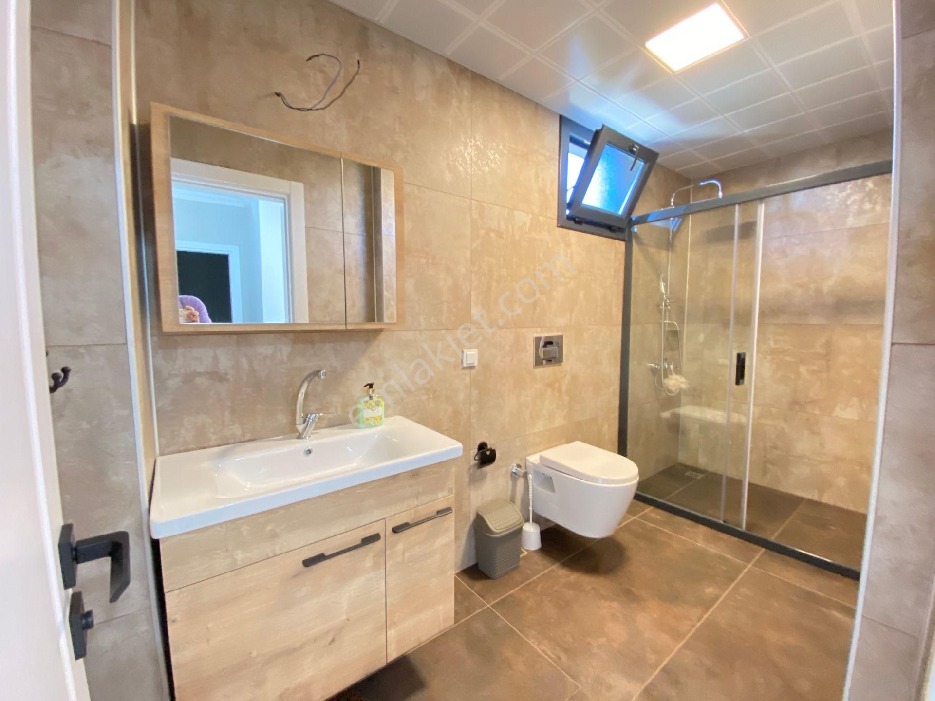 Seferihisar Doğanbey De Tek Mustakil Yerden Isıtma Ultra Lüx Satılık 3+1 Villa - Görsel 22