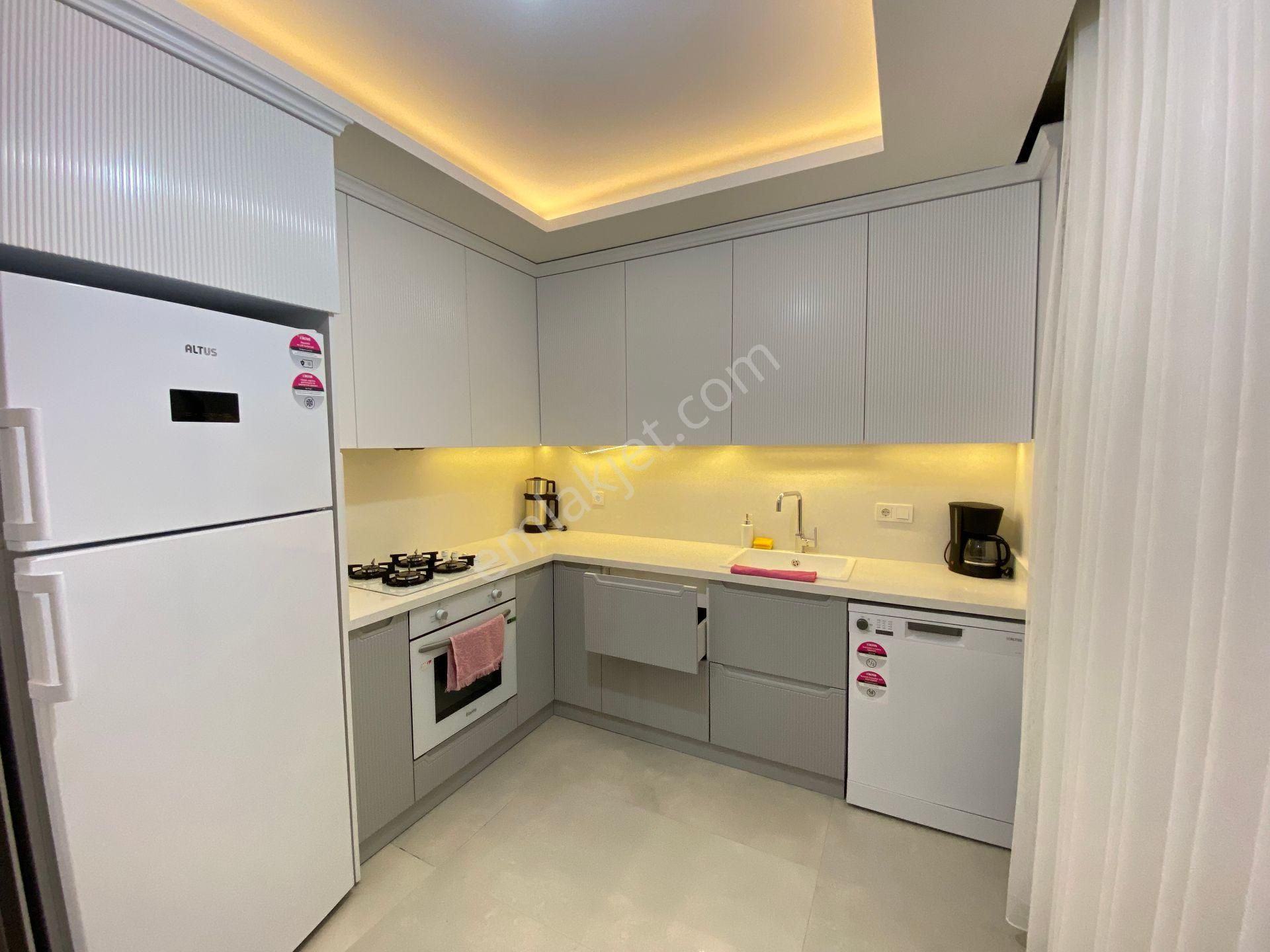 Seferihisar Doğanbey De Tek Mustakil Yerden Isıtma Ultra Lüx Satılık 3+1 Villa - Görsel 26