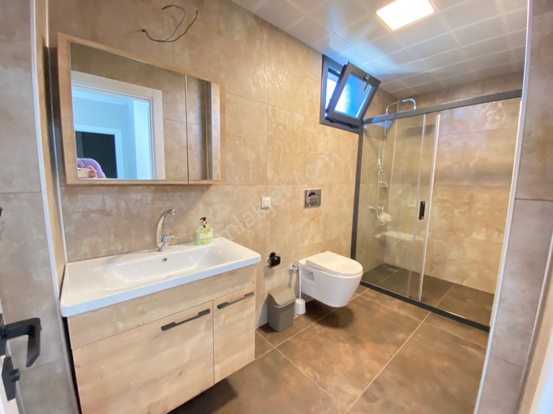 Seferihisar Doğanbey De Tek Mustakil Yerden Isıtma Ultra Lüx Satılık 3+1 Villa - Görsel 12