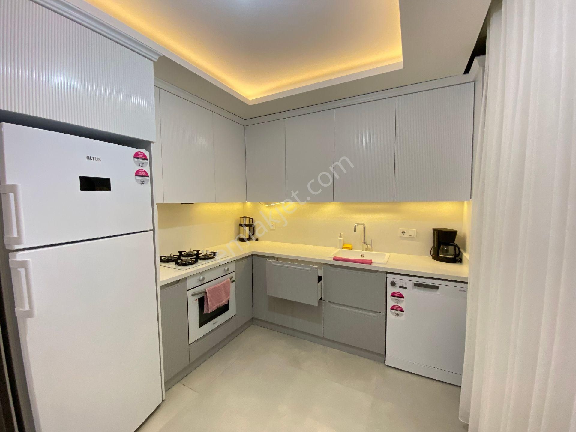 Seferihisar Doğanbey De Tek Mustakil Yerden Isıtma Ultra Lüx Satılık 3+1 Villa - Görsel 27