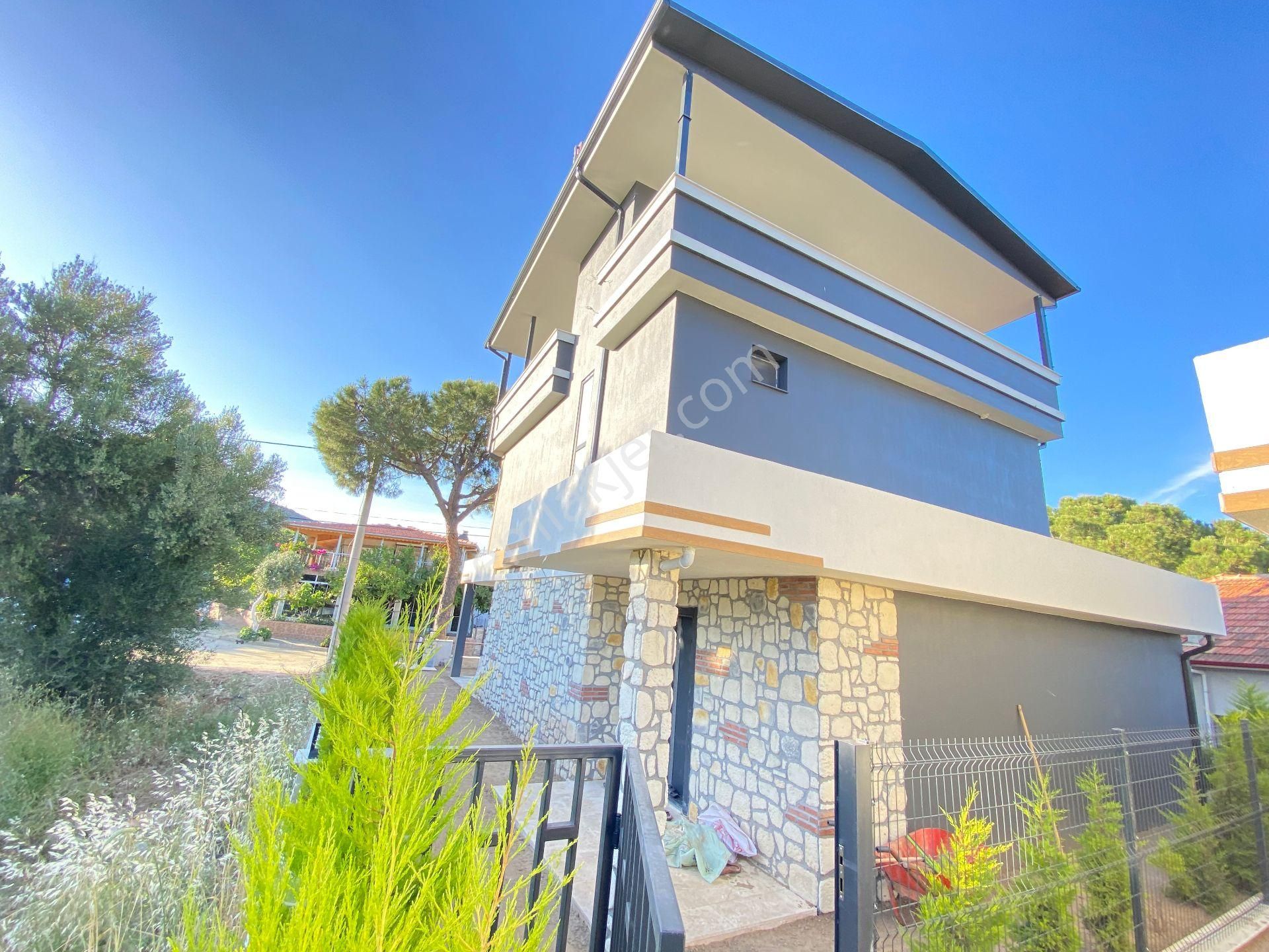 Seferihisar Doğanbey De Tek Mustakil Yerden Isıtma Ultra Lüx Satılık 3+1 Villa - Görsel 6