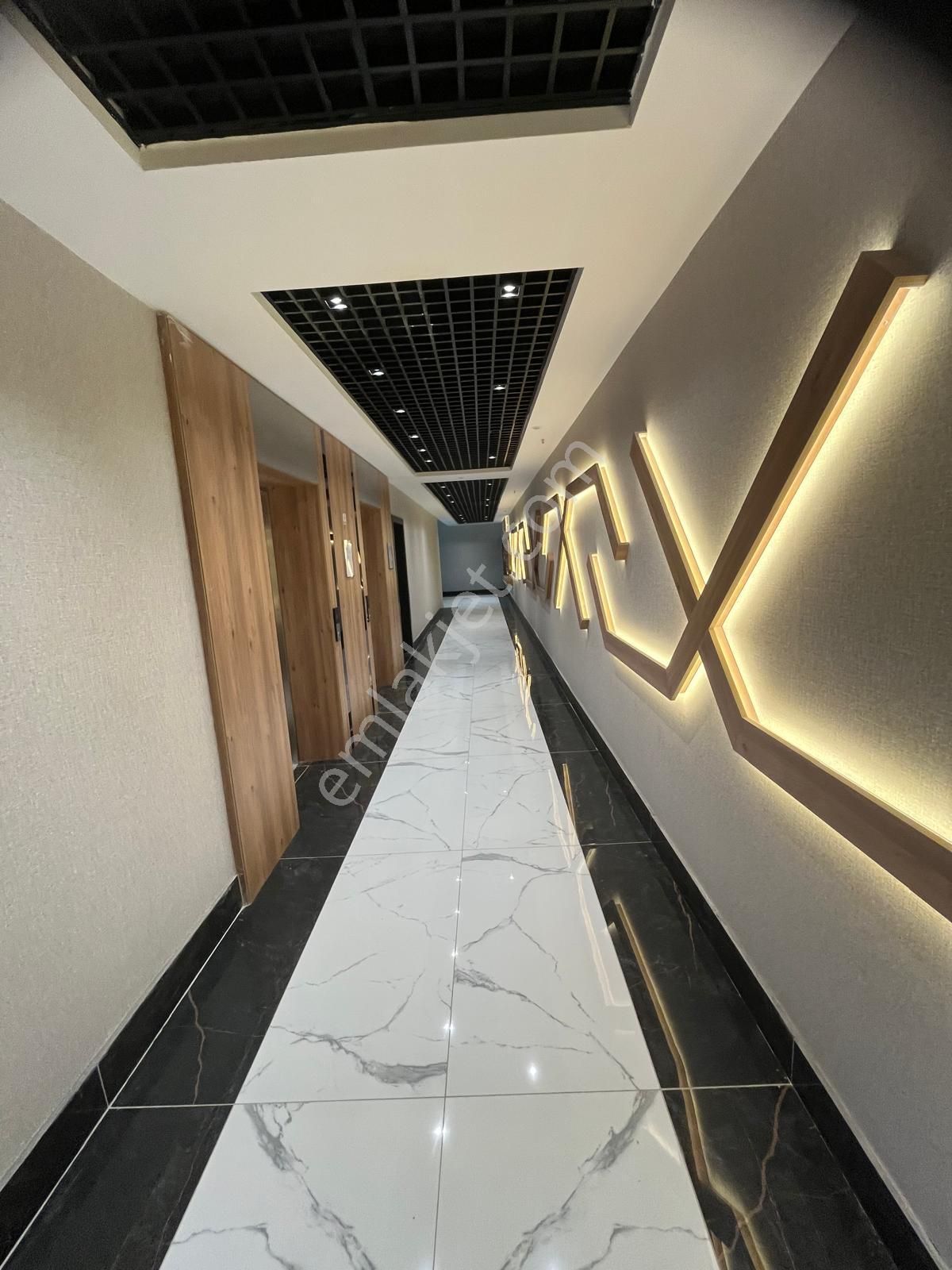 Cb Vizyon'dan Adress Göksu'da Göl Manzaralı Satılık 4+1 Daire - Görsel 7