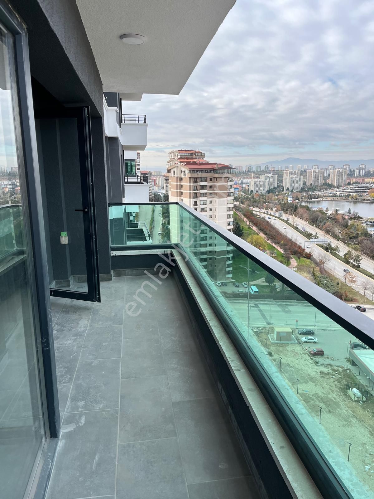 Cb Vizyon'dan Adress Göksu'da Göl Manzaralı Satılık 4+1 Daire - Görsel 17