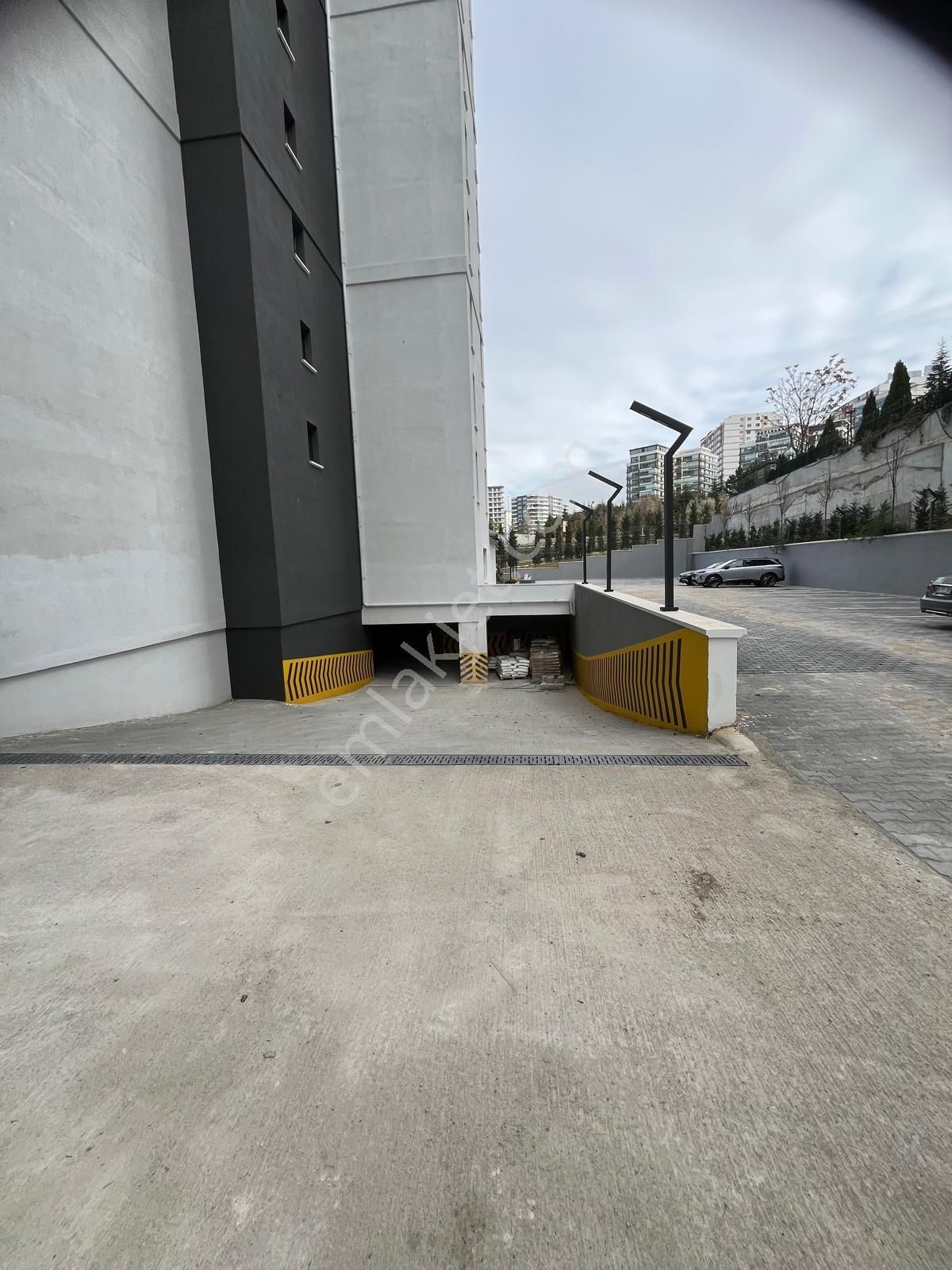 Cb Vizyon'dan Adress Göksu'da Göl Manzaralı Satılık 4+1 Daire - Görsel 5