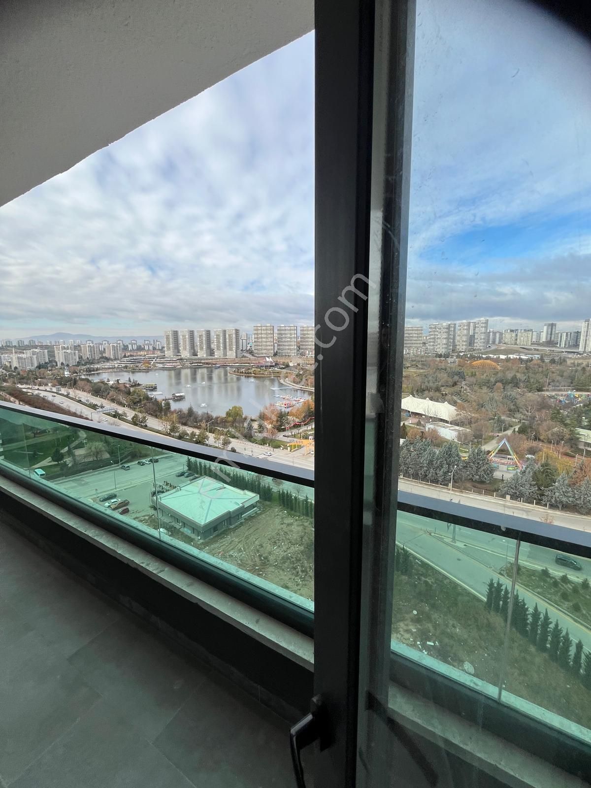 Cb Vizyon'dan Adress Göksu'da Göl Manzaralı Satılık 4+1 Daire - Görsel 32