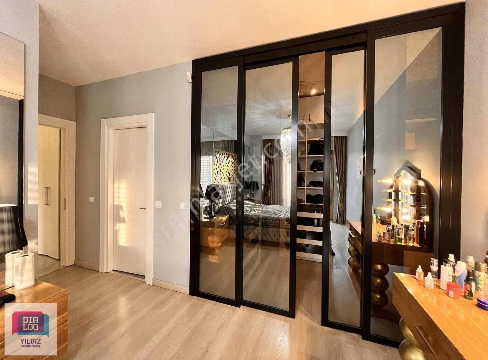 Dialog Yıldız / Balat'ın Kalbinde Cadde Üstü 2+1 Satılık Daire - Görsel 11