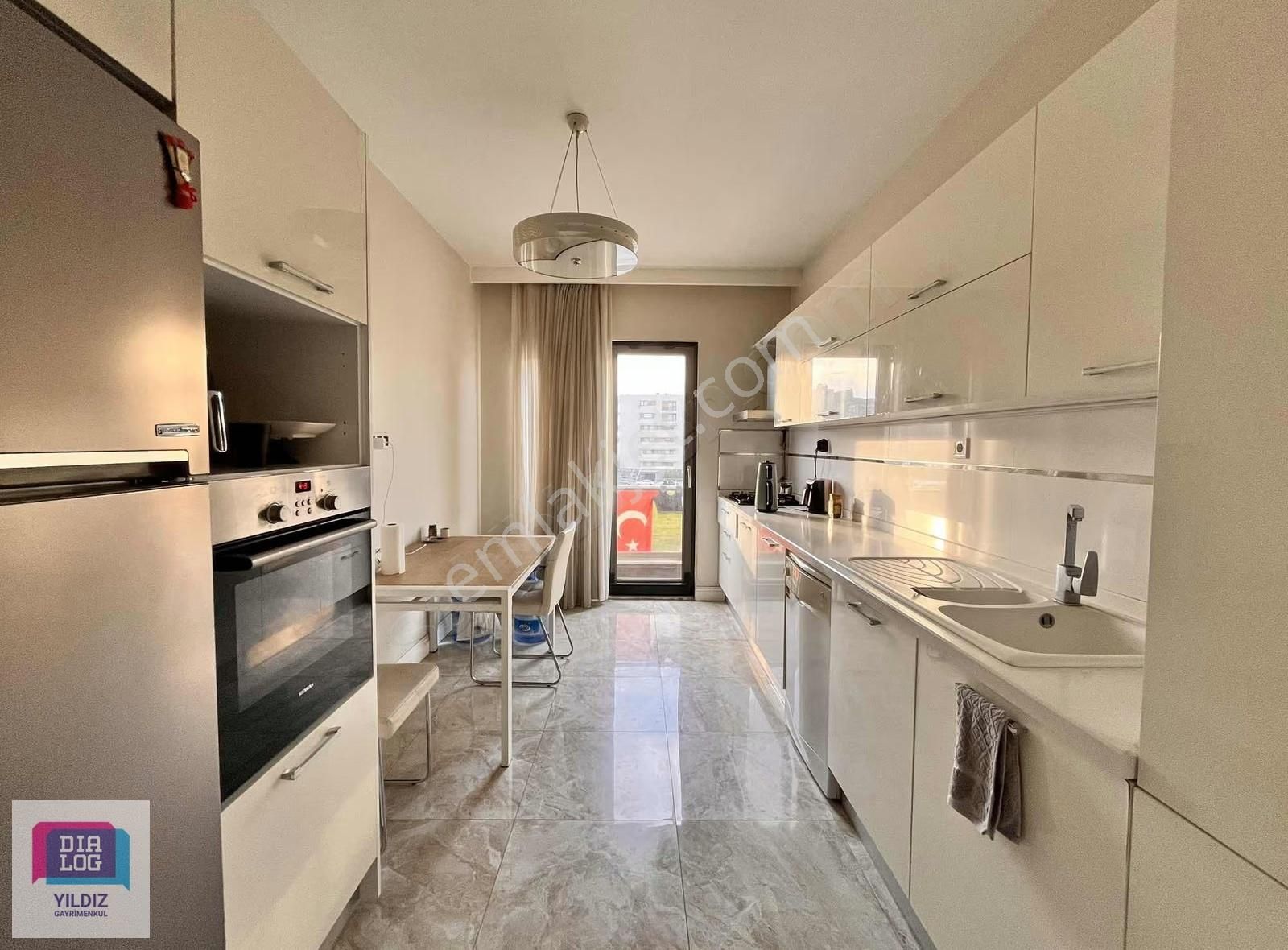Dialog Yıldız / Balat'ın Kalbinde Cadde Üstü 2+1 Satılık Daire - Görsel 34
